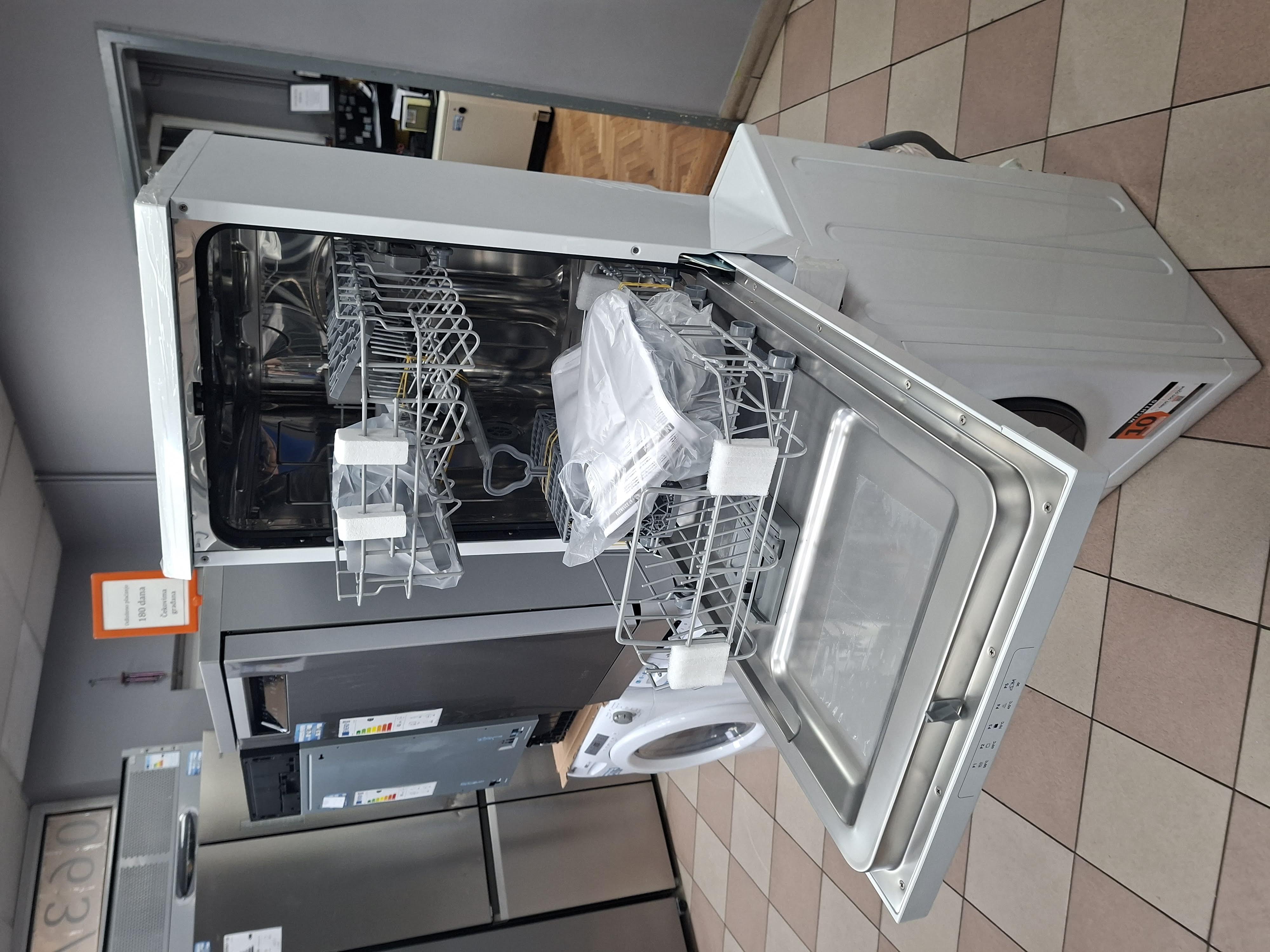 Sudo masina Candy CDPH 2L1049W-01 , 10 kompleta