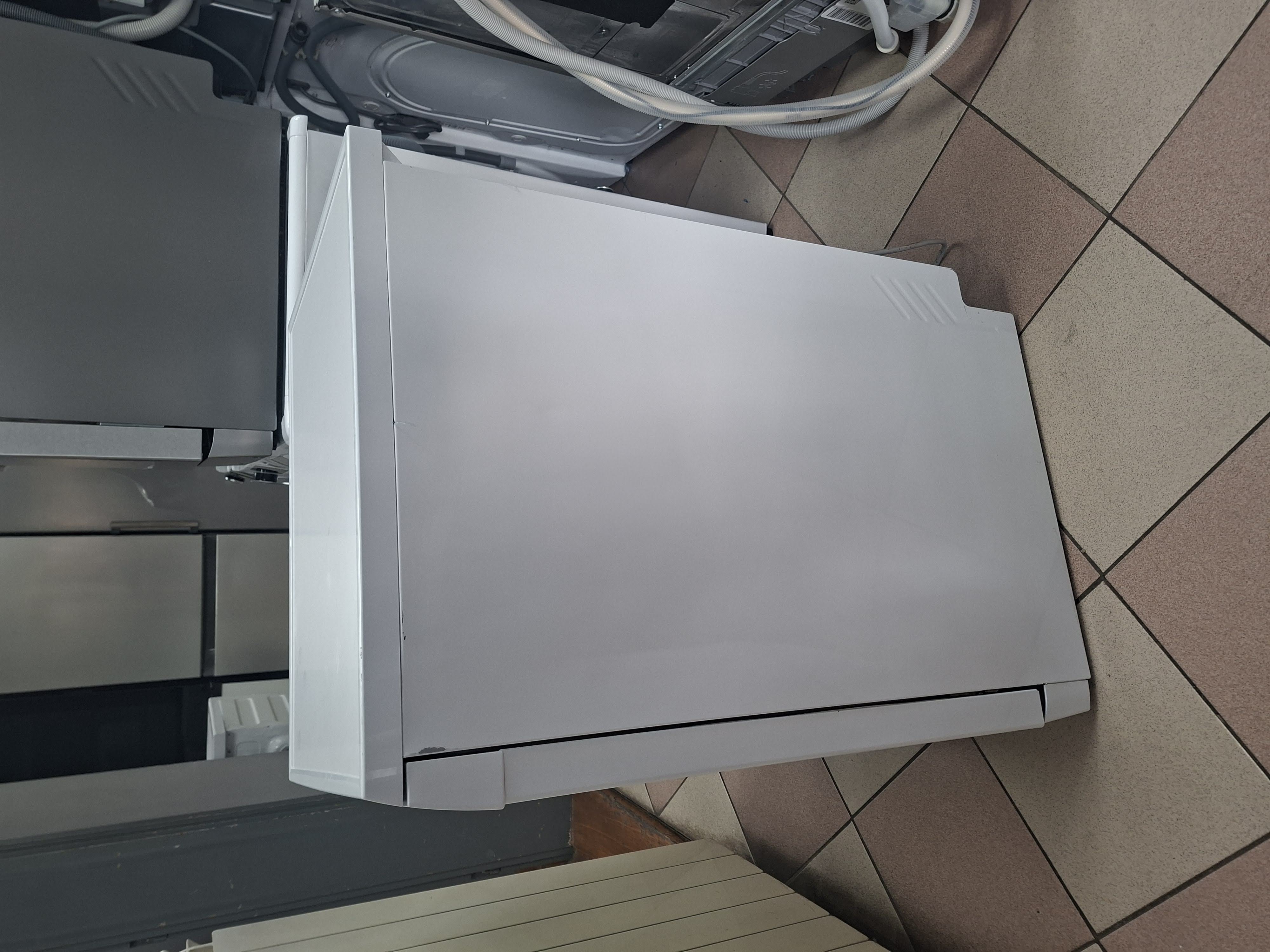 Sudo mašina Candy CDPH 2L949W, 9 kompleta