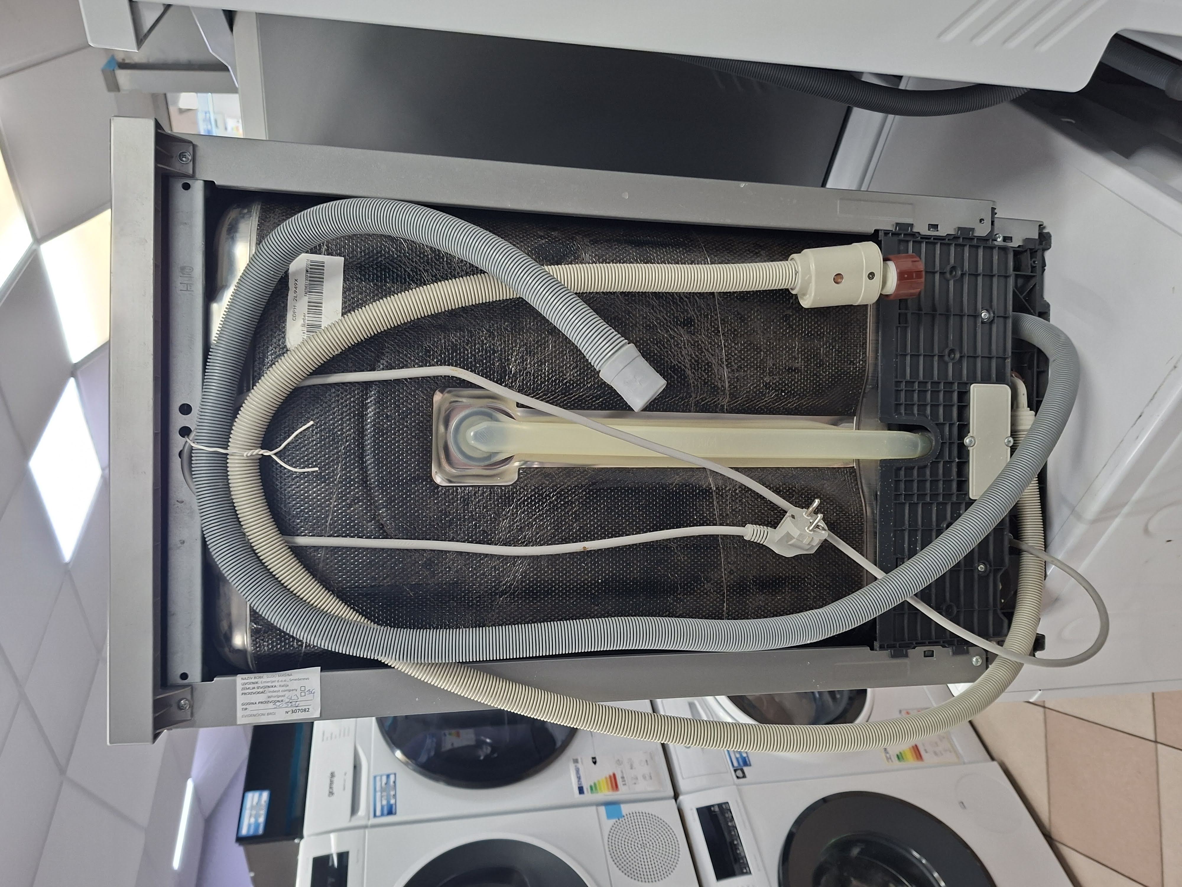 Sudo mašina Candy CDPH 2L949X, 9 kompleta