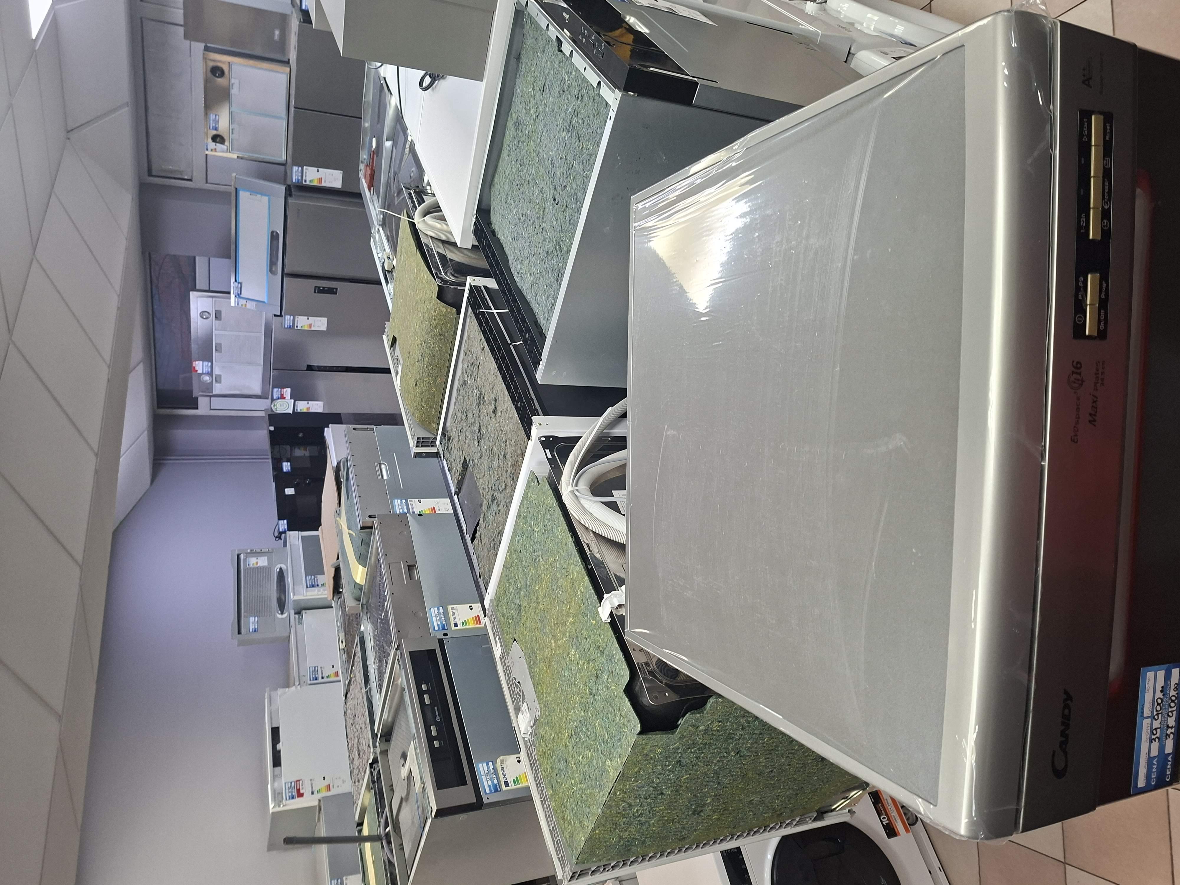 Sudo mašina Candy CDPM 77883X, 16 kompleta