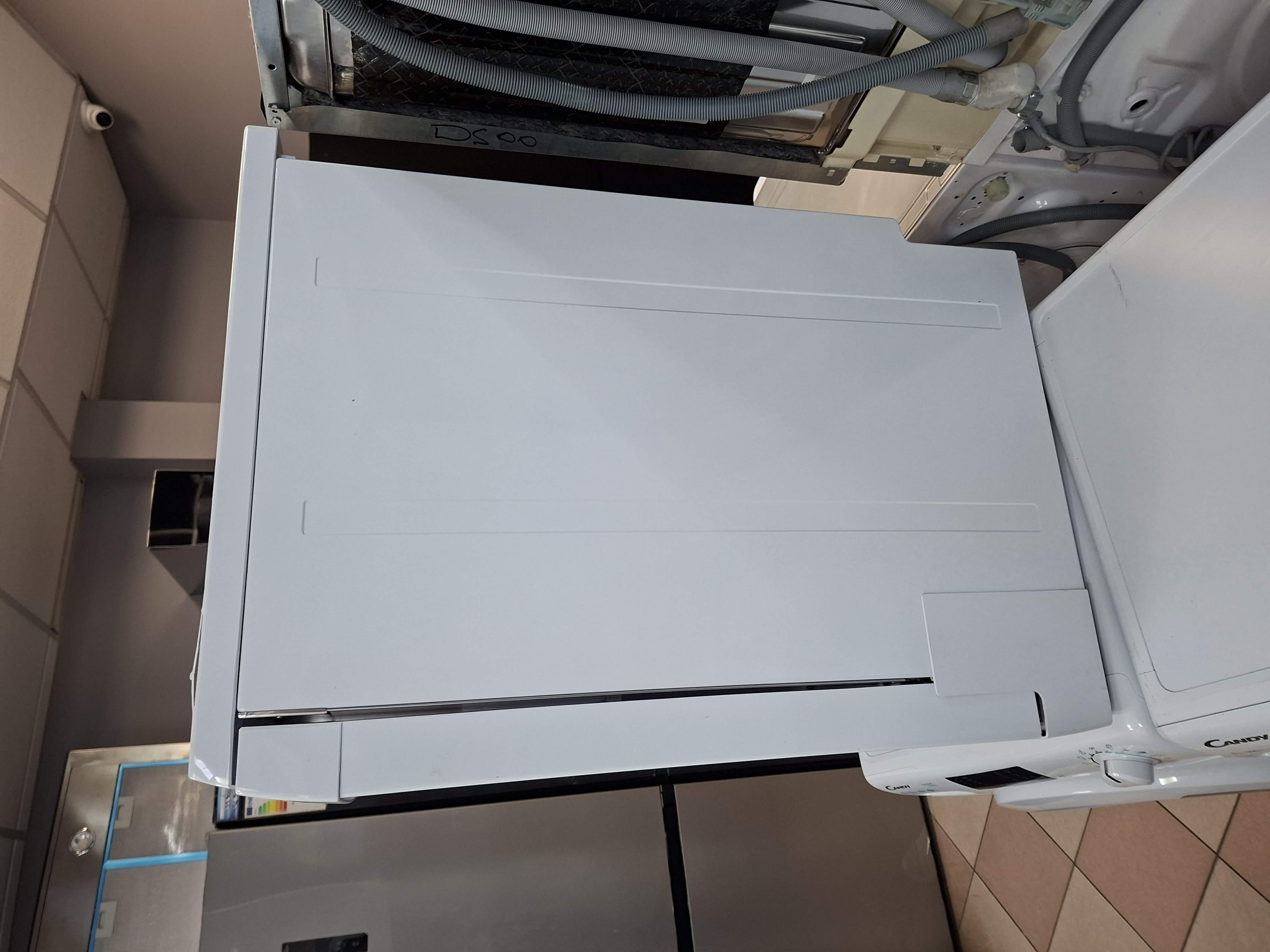 Sudo mašina Candy CDPN 1L390SW, 13 kompleta