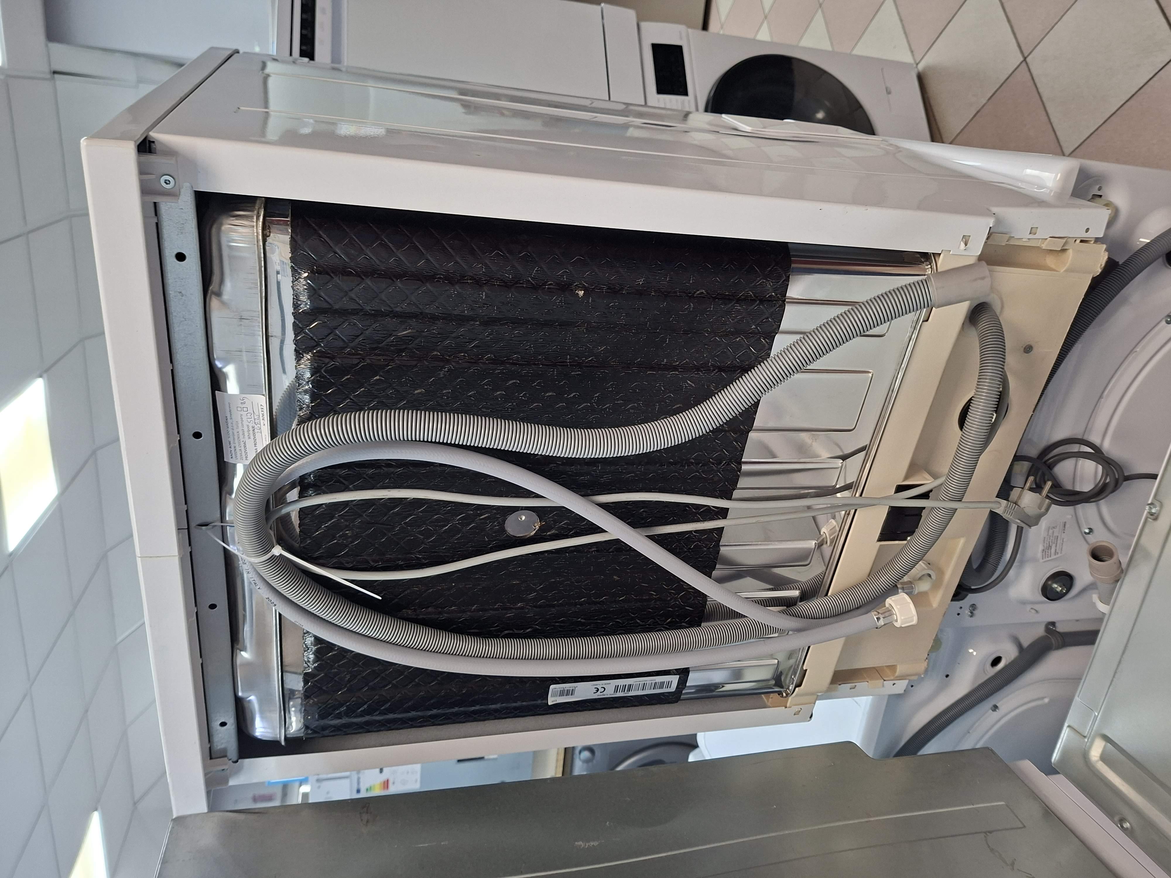 Sudo mašina Candy CDPN 1L390SW, 13 kompleta