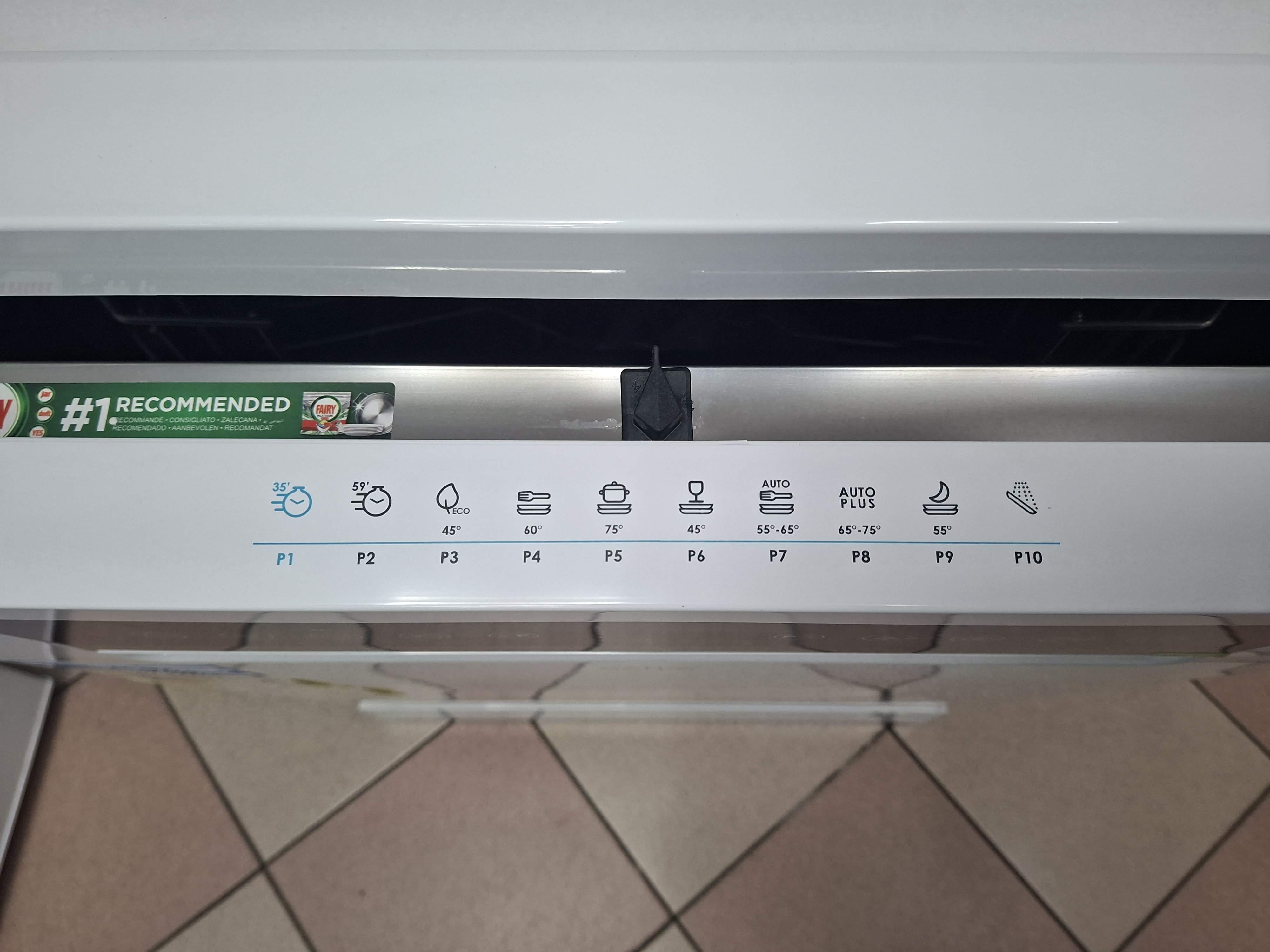 Sudo mašina Candy CF 3B2S3PSW , 16 kompleta