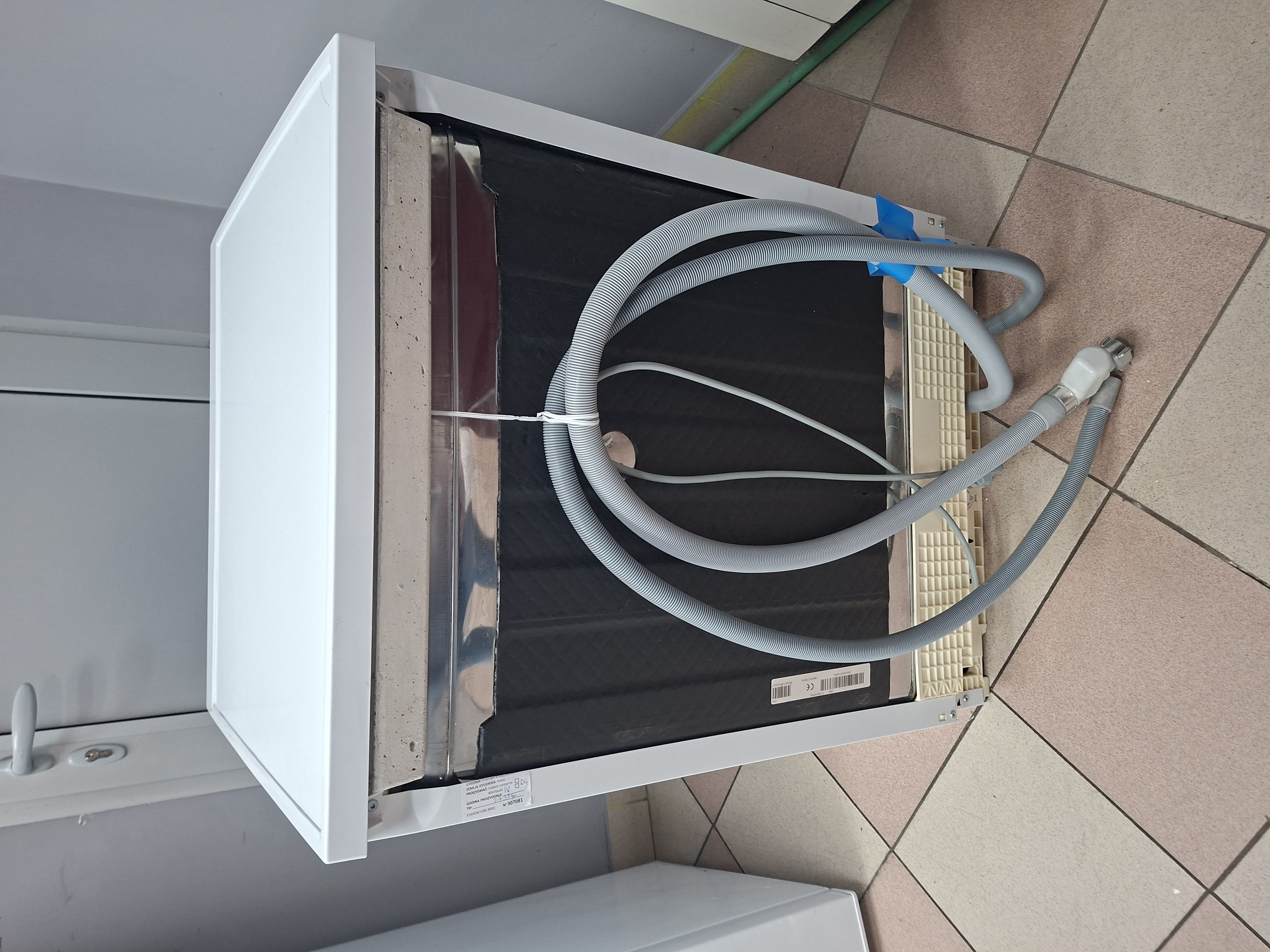 Sudo mašina Candy CF 3B2S3PSW , 16 kompleta