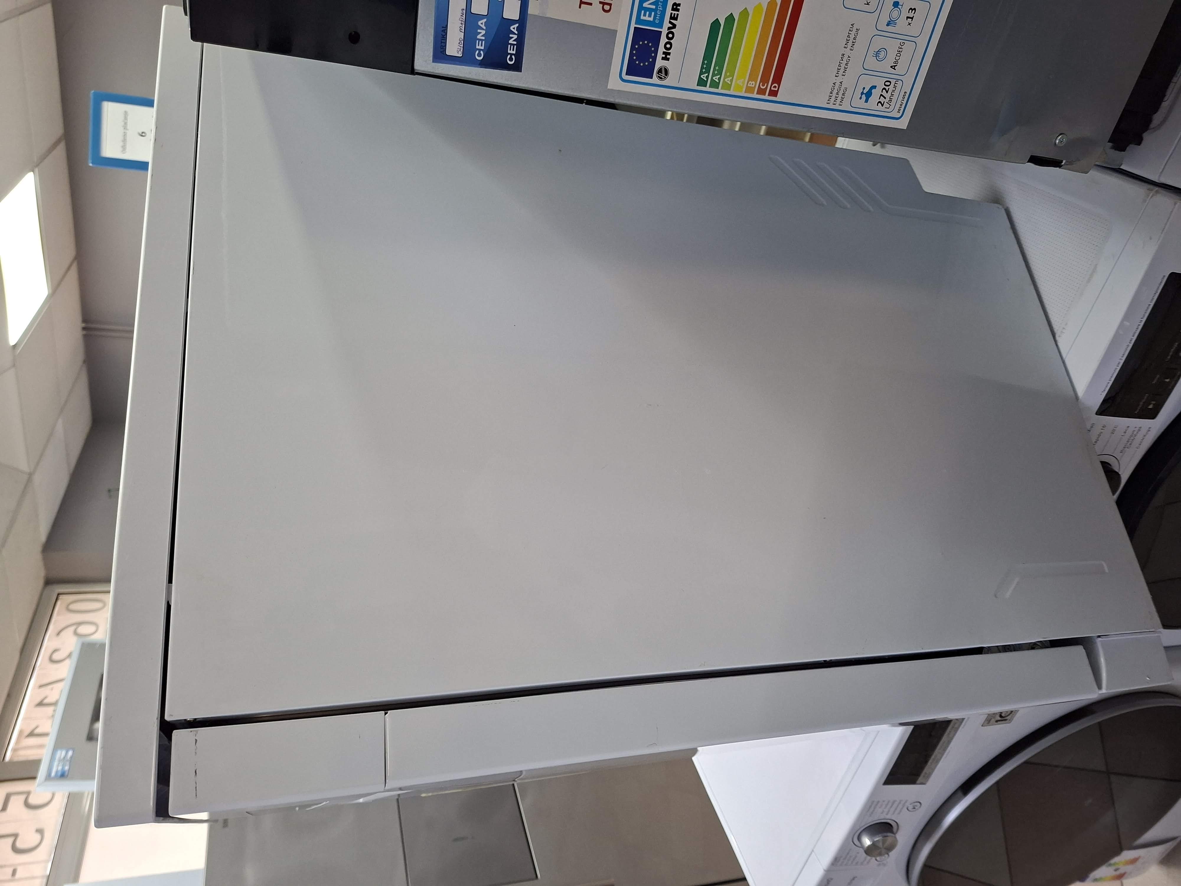 Sudo mašina Candy CF 3C7F0W , 13 kompleta