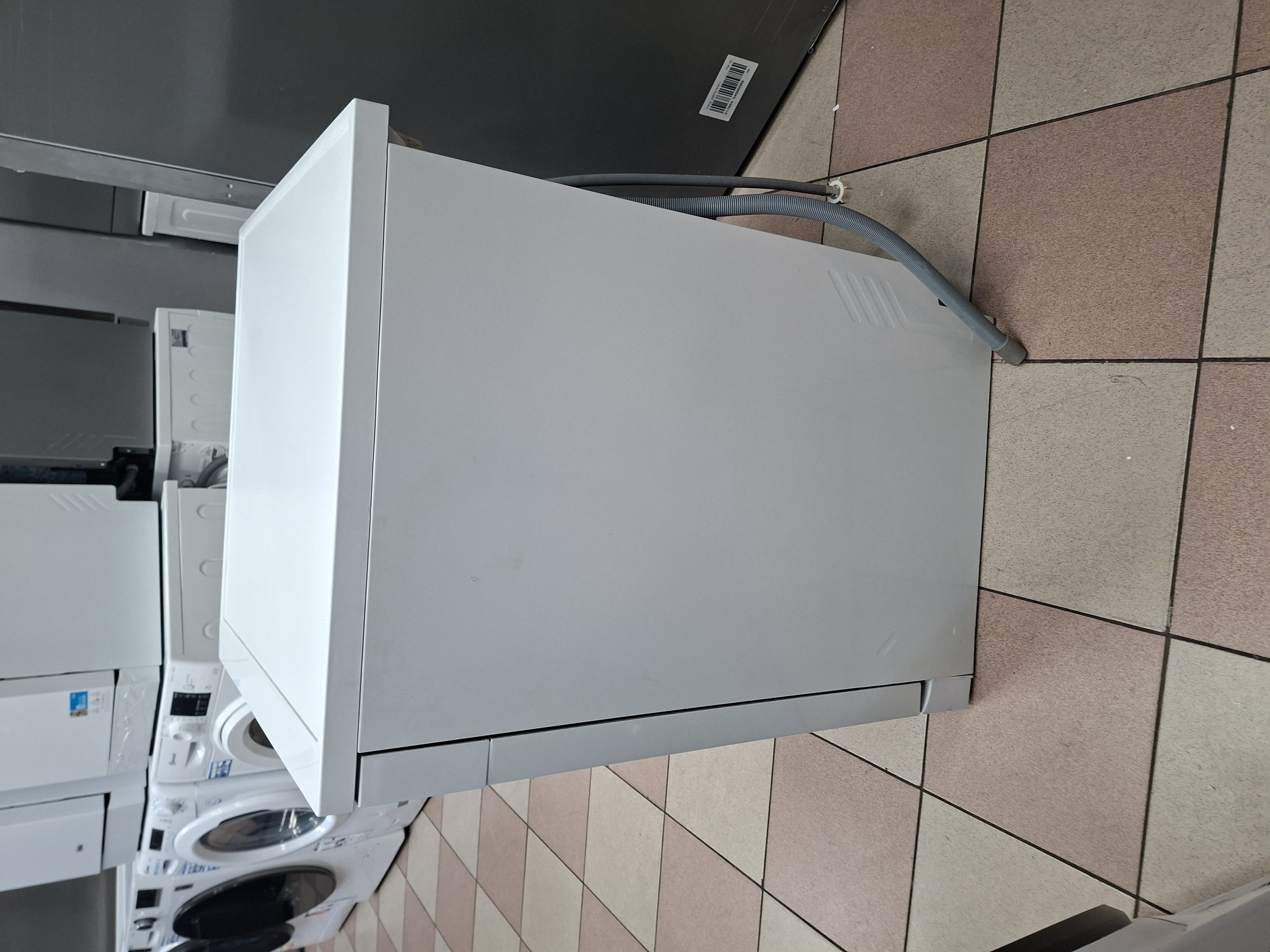 Sudo mašina Candy CF 3E7E0W ,  13 kompleta