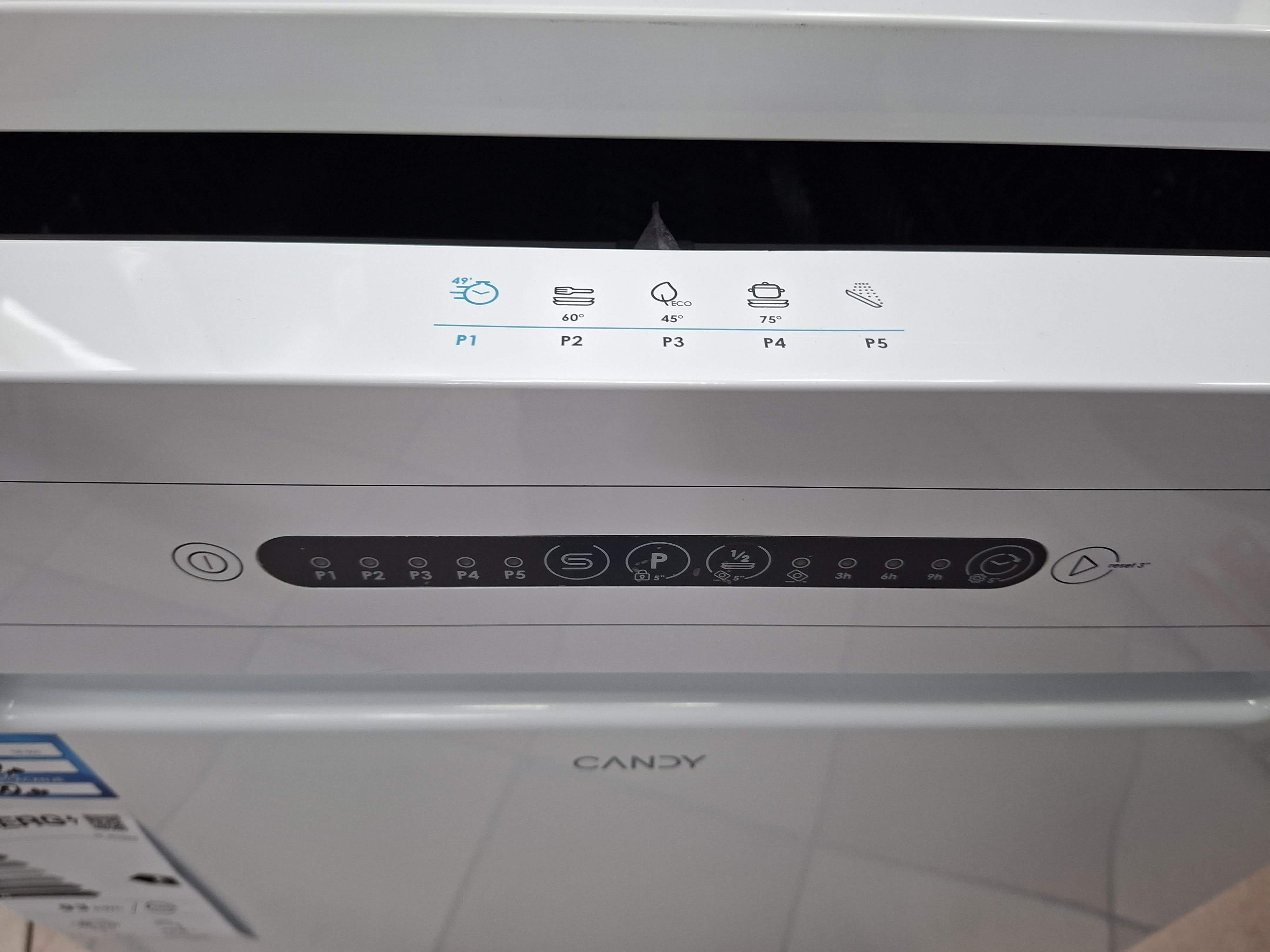 Sudo mašina Candy CF 3E7E0W ,  13 kompleta