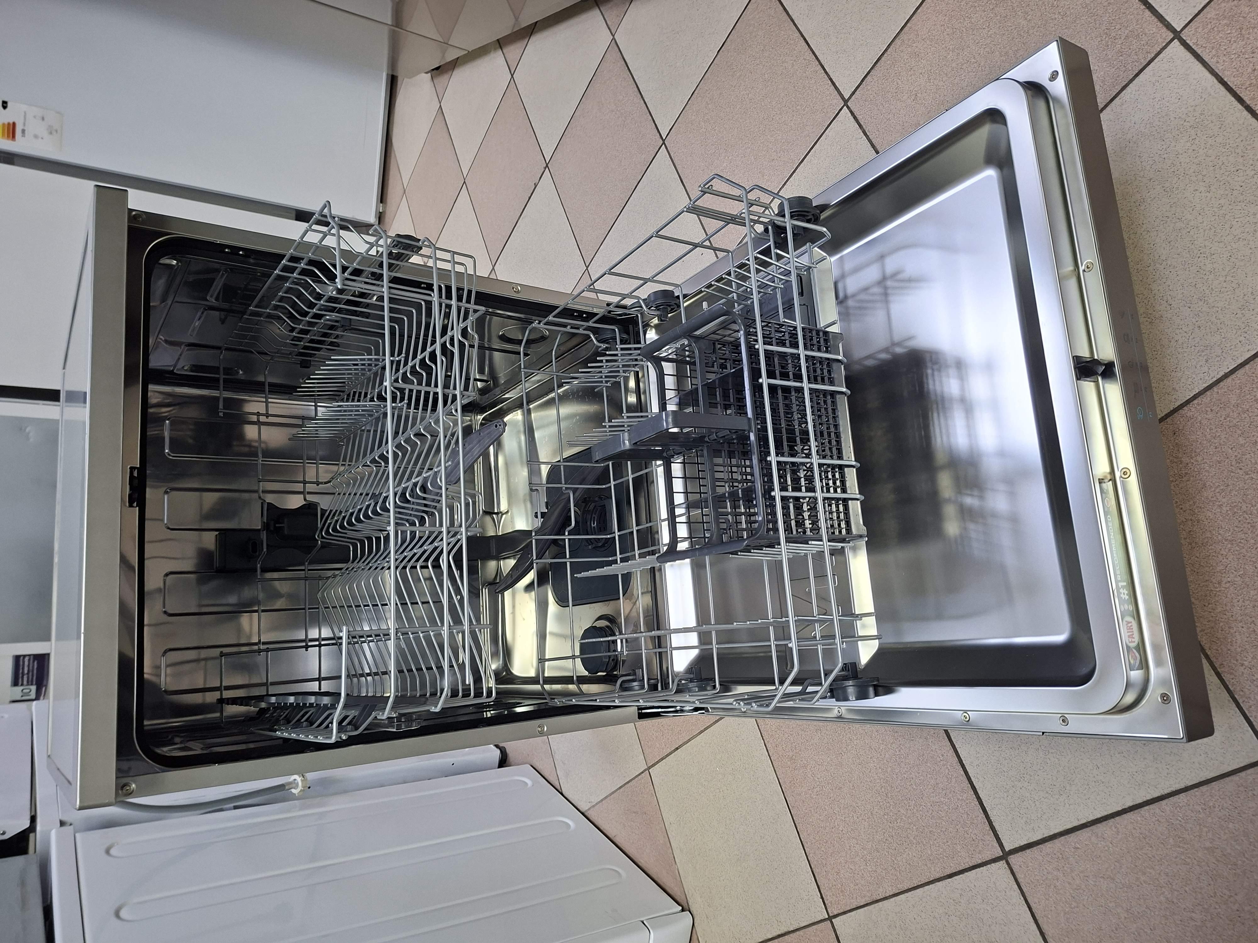 Sudo mašina Candy CF 3E7L0S, 60cm