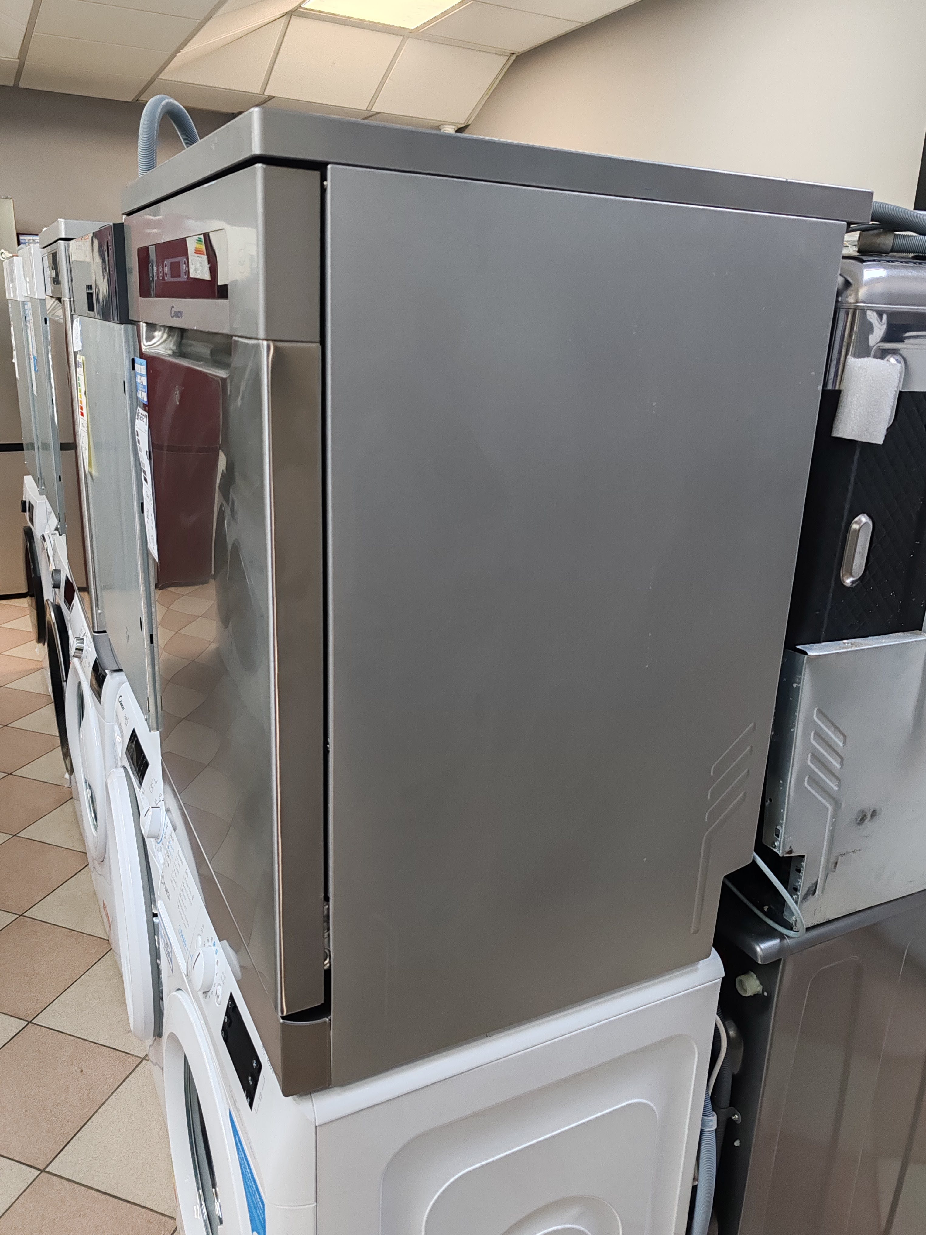 Sudo mašina Candy CF 5C7F1X , 15 kompleta