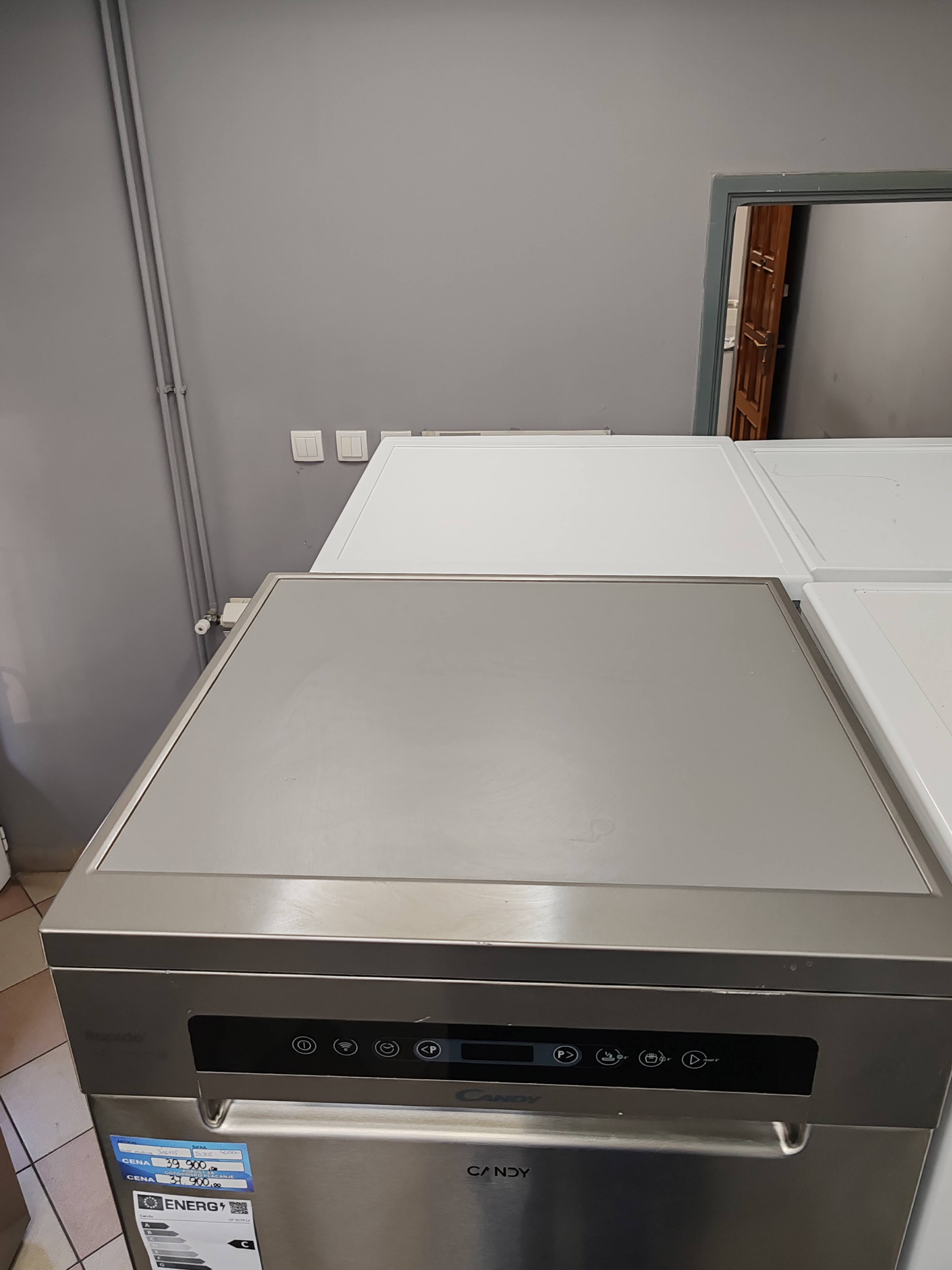 Sudo mašina Candy CF 5C7F1X , 15 kompleta