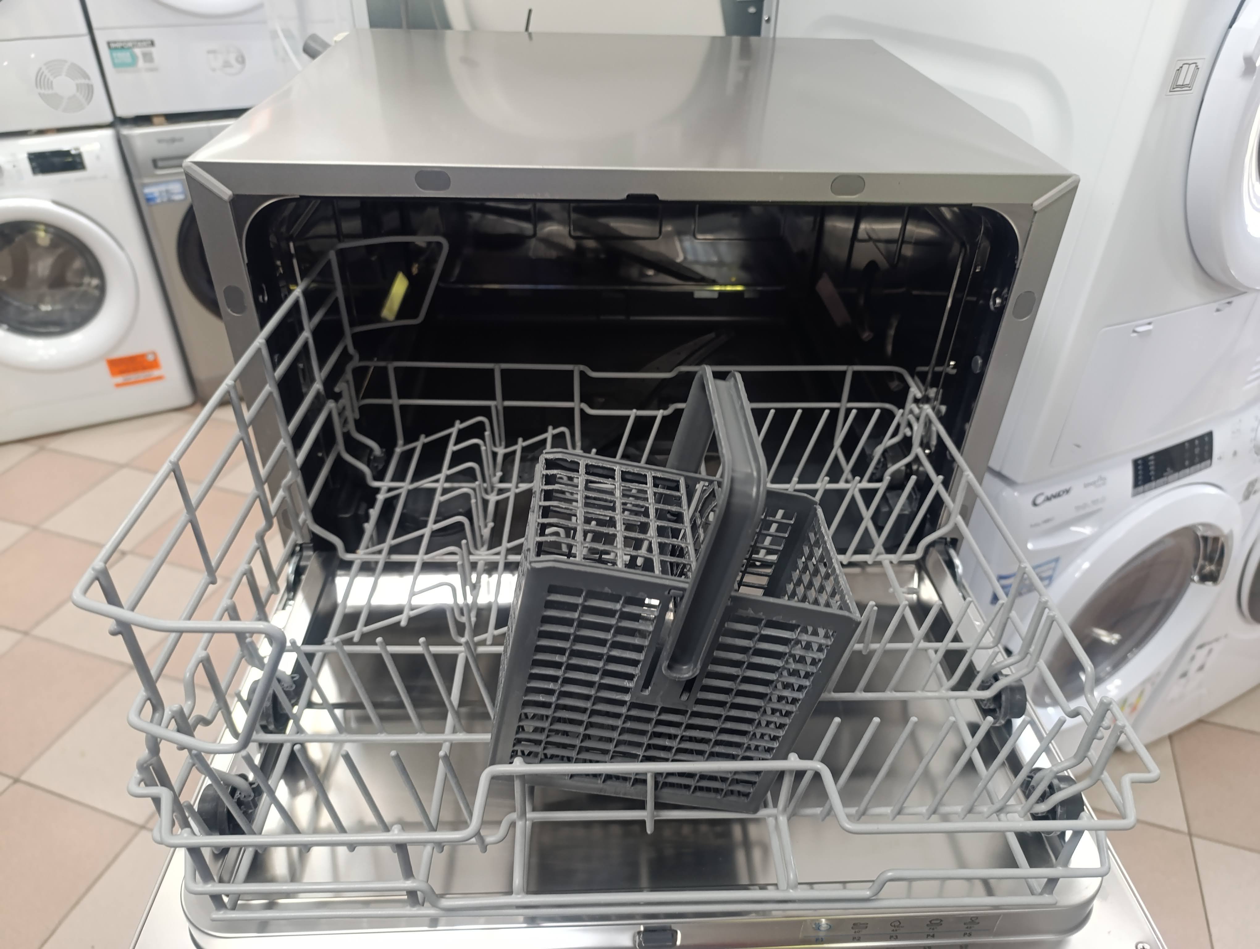 Sudo mašina Candy CP 6E51LS , 6 kompleta
