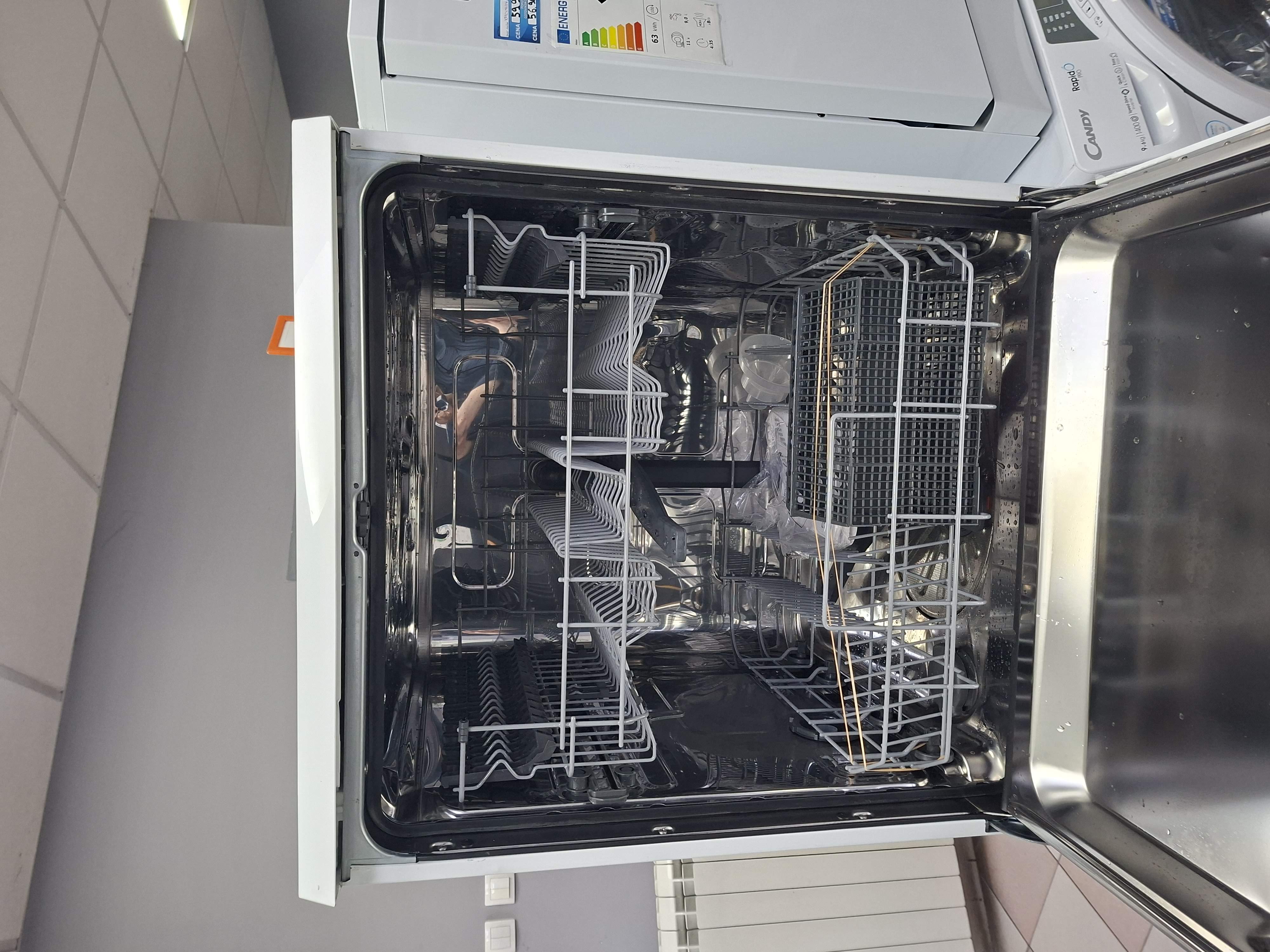 Sudo mašina Electrolux ESF5206LOW , 13 kompleta