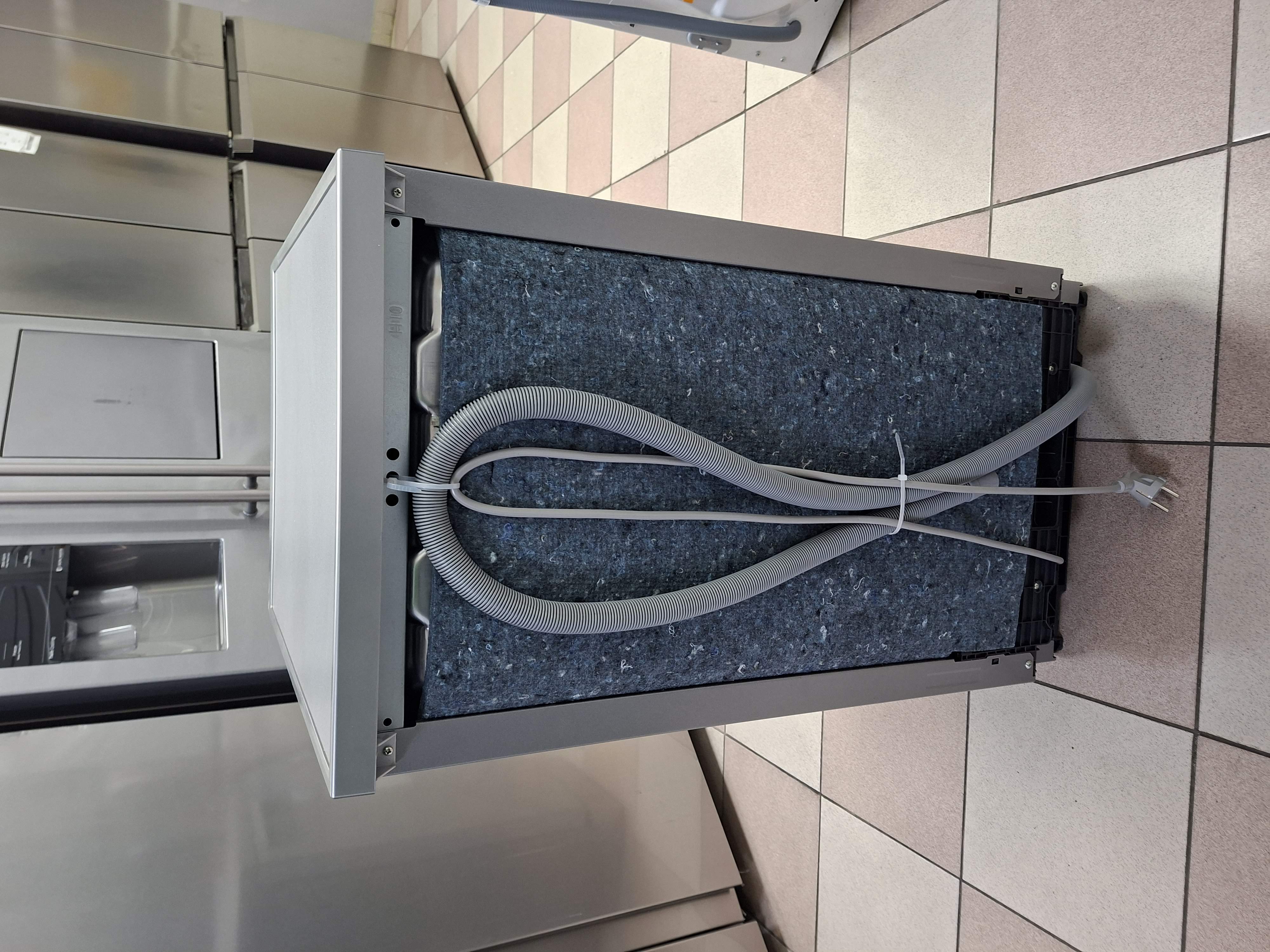 Sudo mašina Haier XF1C3TB1FX , 11 kompleta