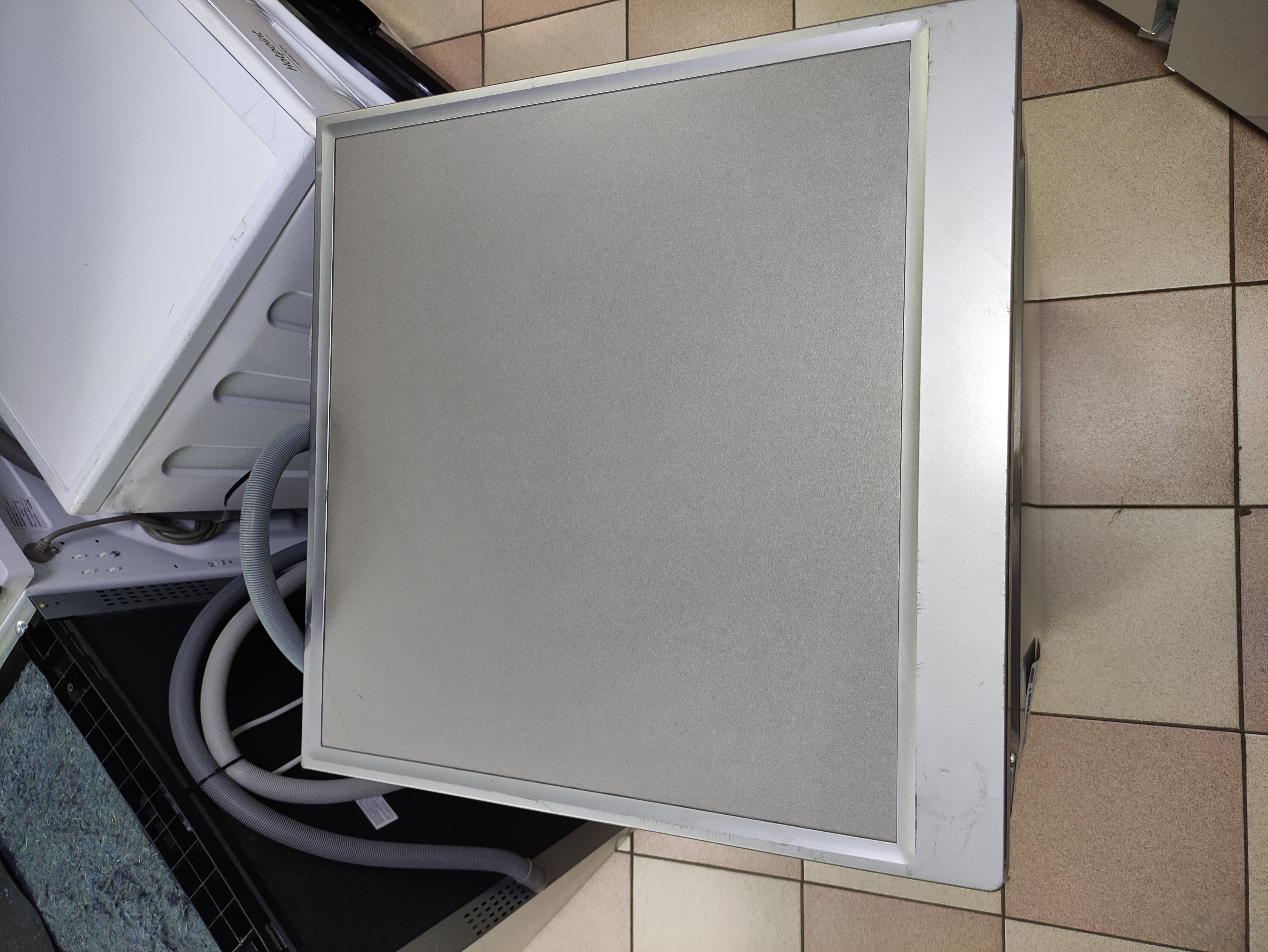 Sudo mašina Hotpoint Ariston HFC 3C26 CW X, 14kompleta