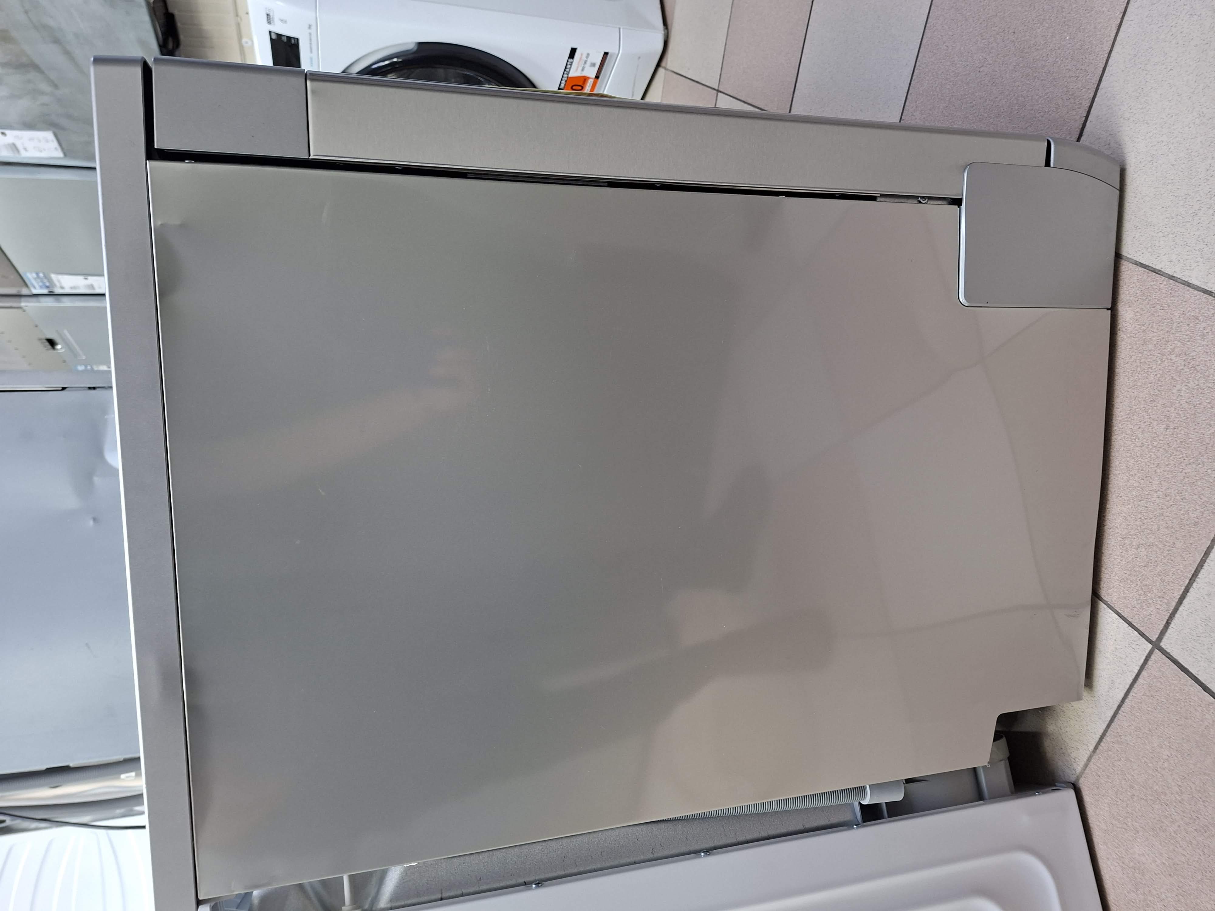 Sudo mašina Hotpoint Ariston HFC 3C41 CW X , 14kompleta