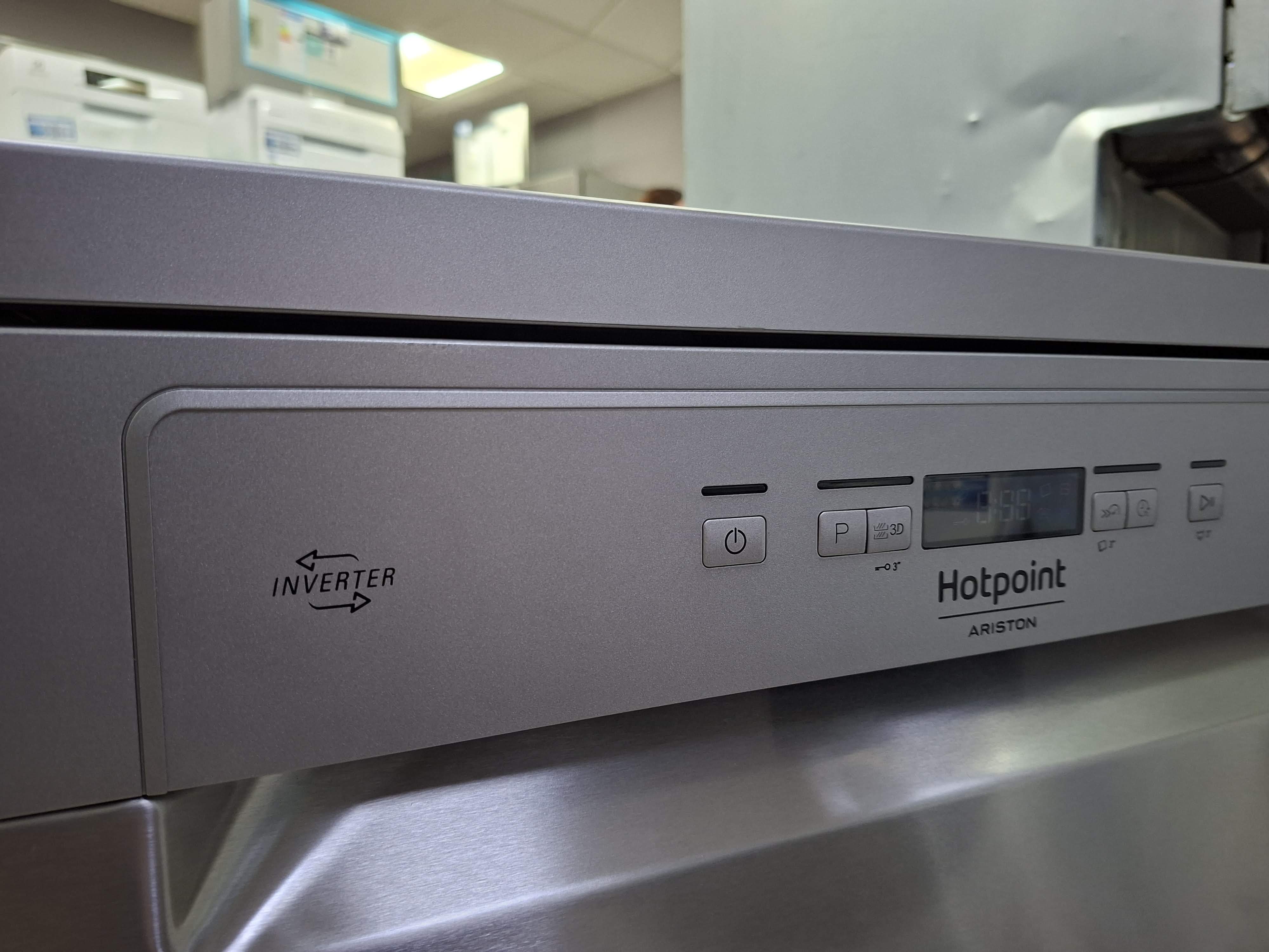 Sudo mašina Hotpoint Ariston HFC 3C41 CW X , 14kompleta