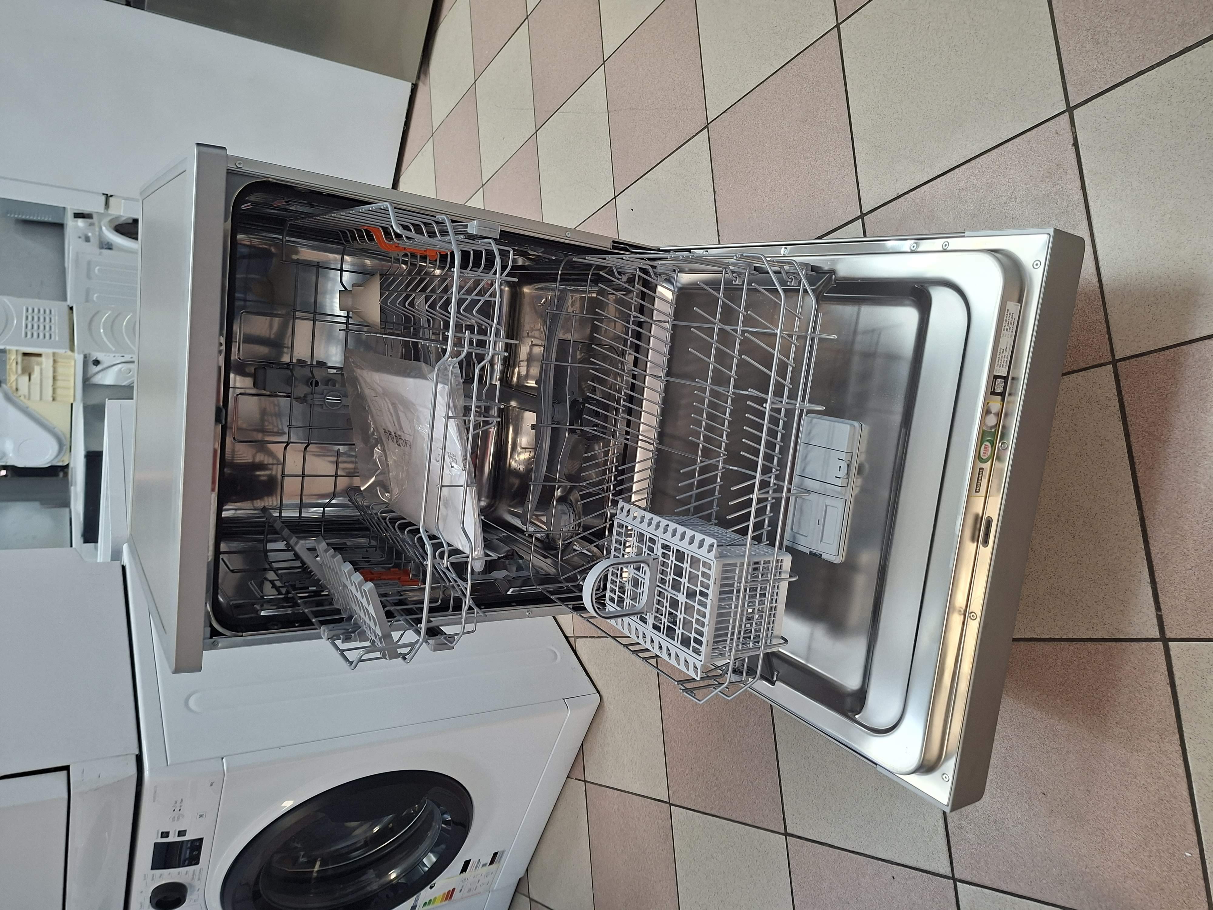 Sudo mašina Hotpoint Ariston H2F HL626 X, 14 kompleta