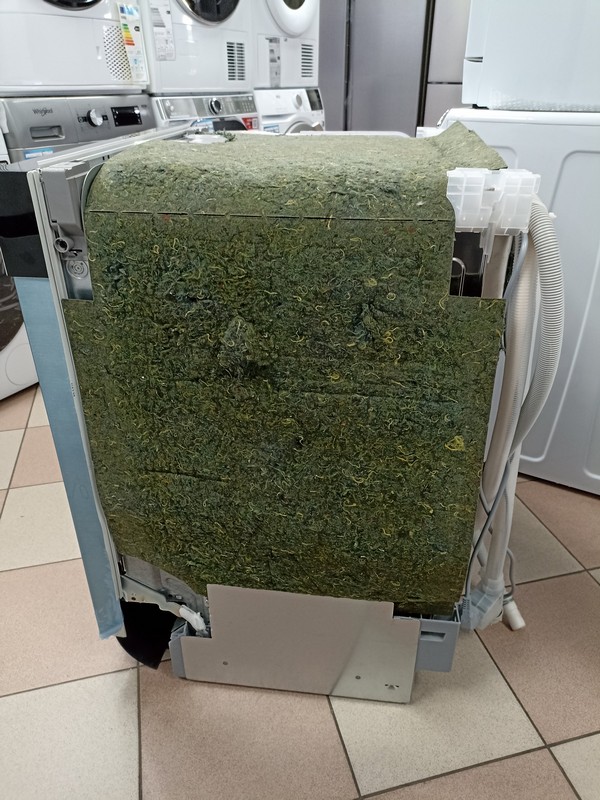 Sudo mašina Seimens SN43ES15BE/24 (2) , 13 Kompleta