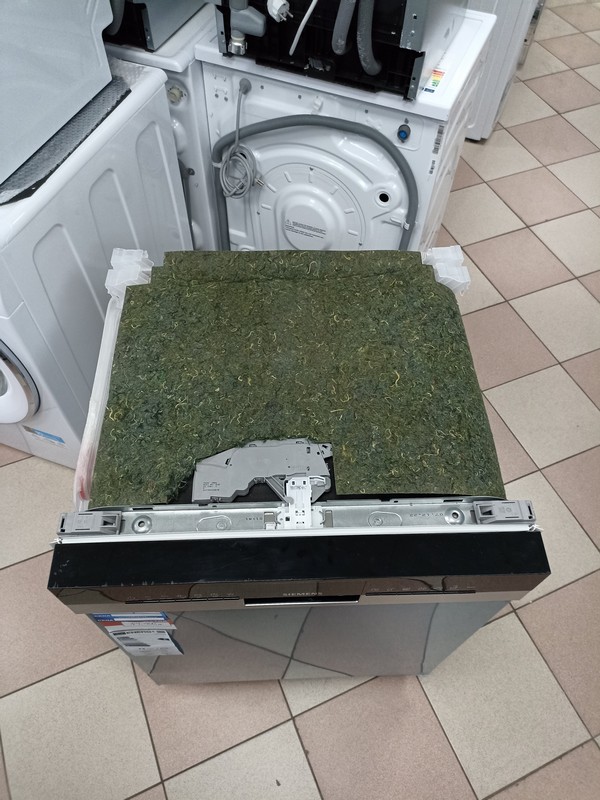 Sudo mašina Seimens SN43ES15BE/24 (2) , 13 Kompleta