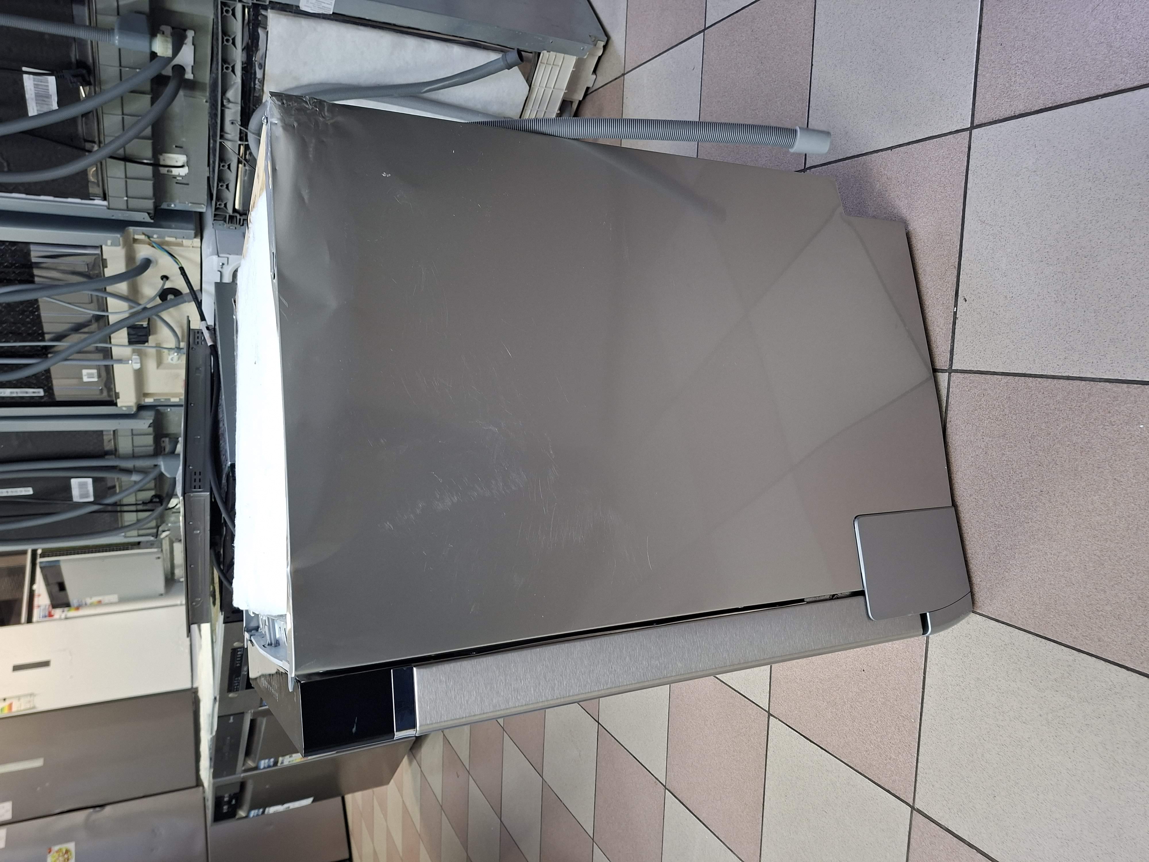 Sudo mašina Whirlpool WFO 3O41 PL X,  14kompleta