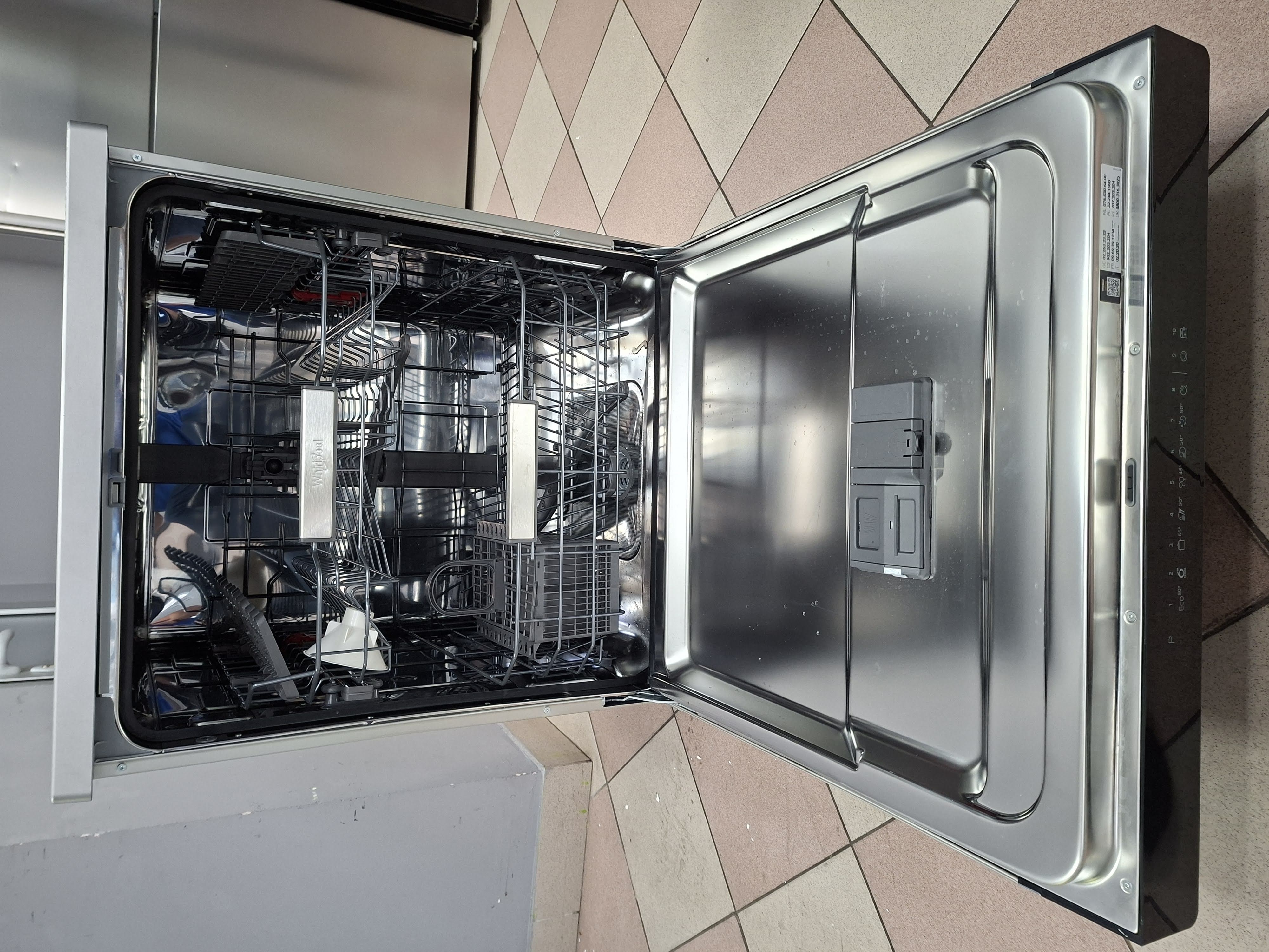 Sudo mašina Whirlpool WFO 3T141 X, 14 kompleta