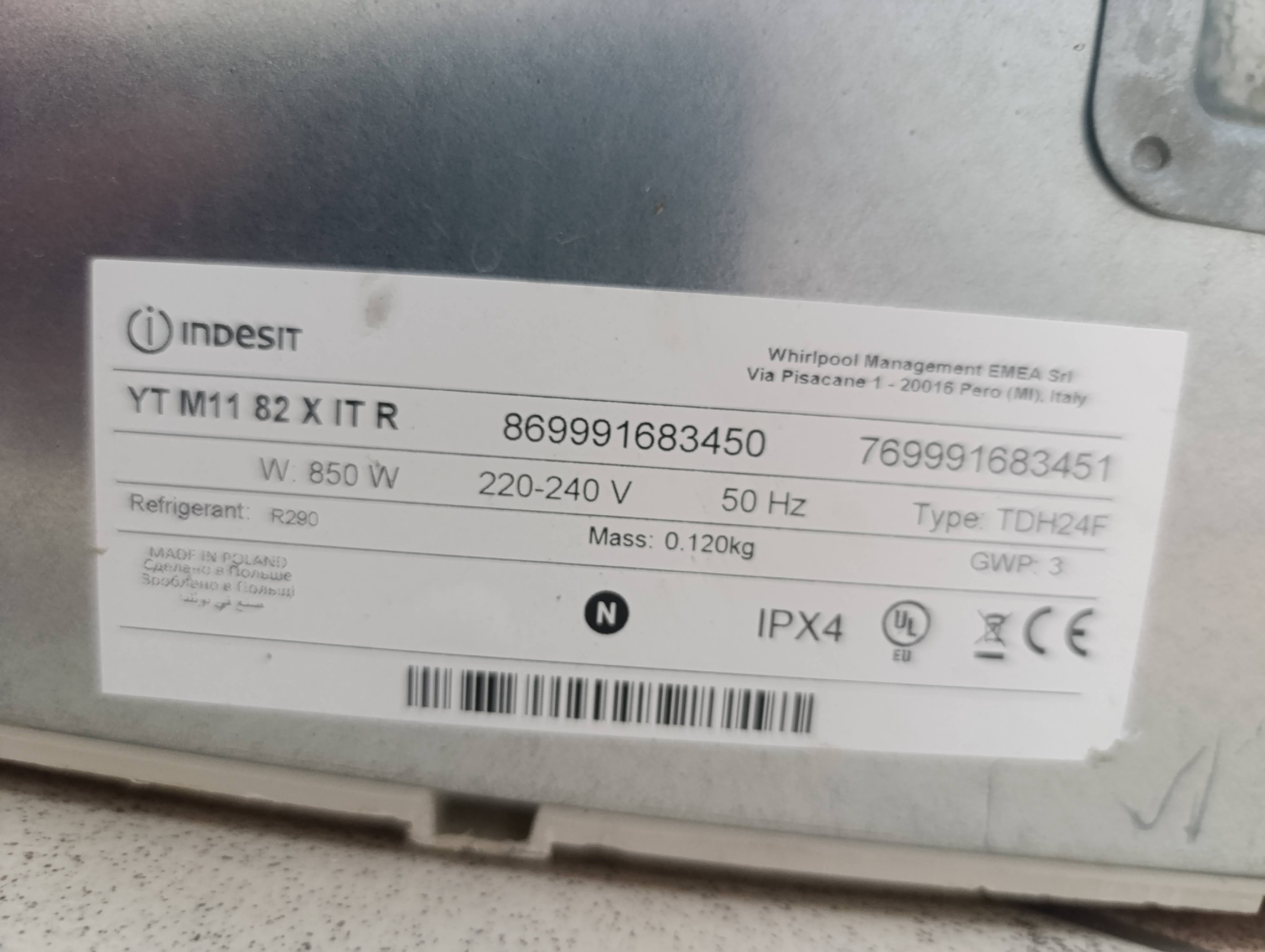 Sušara Indesit YT M11 82 X IT R, 8kg