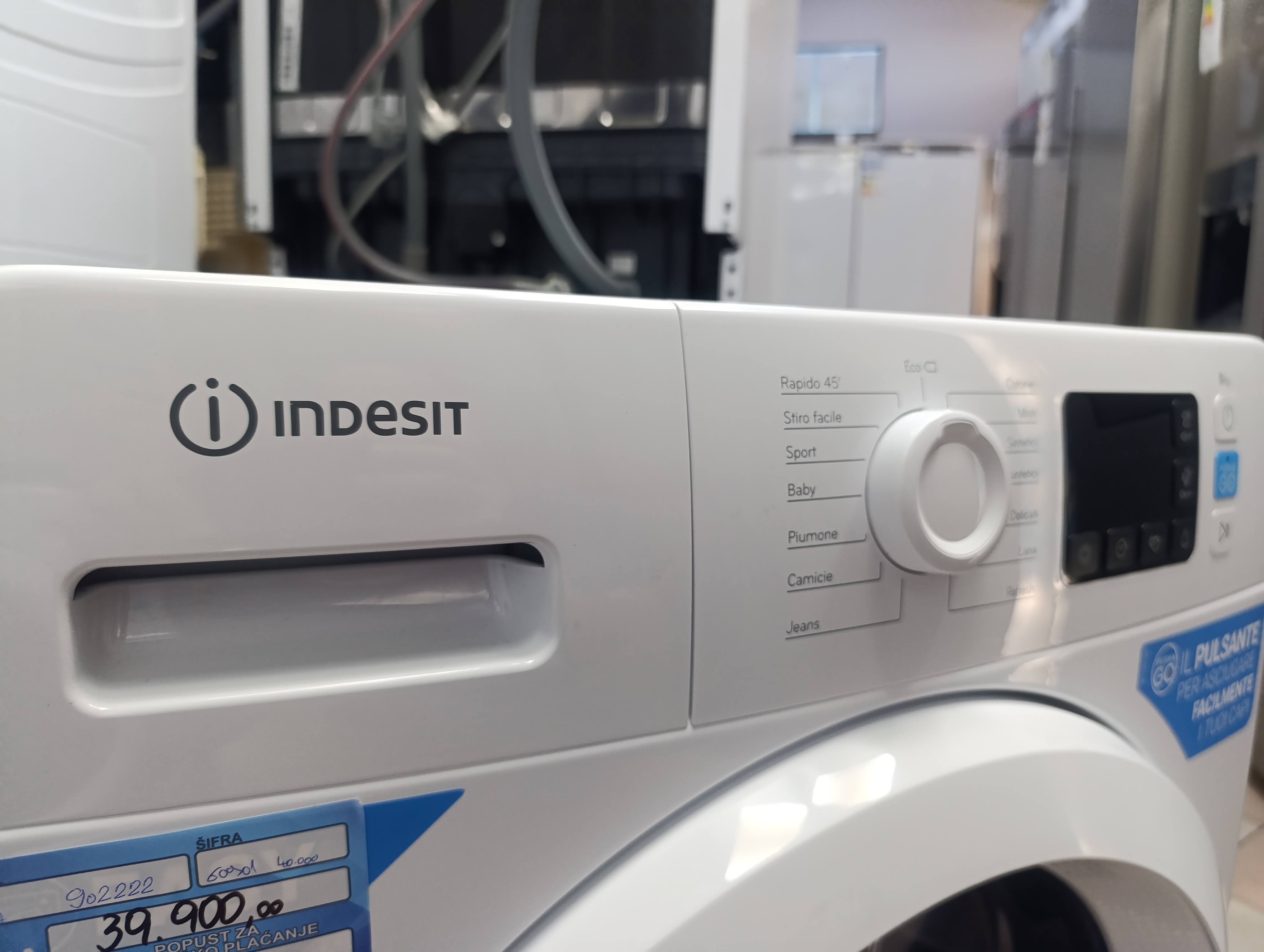 Sušara Indesit YT M11 82 X IT R, 8kg