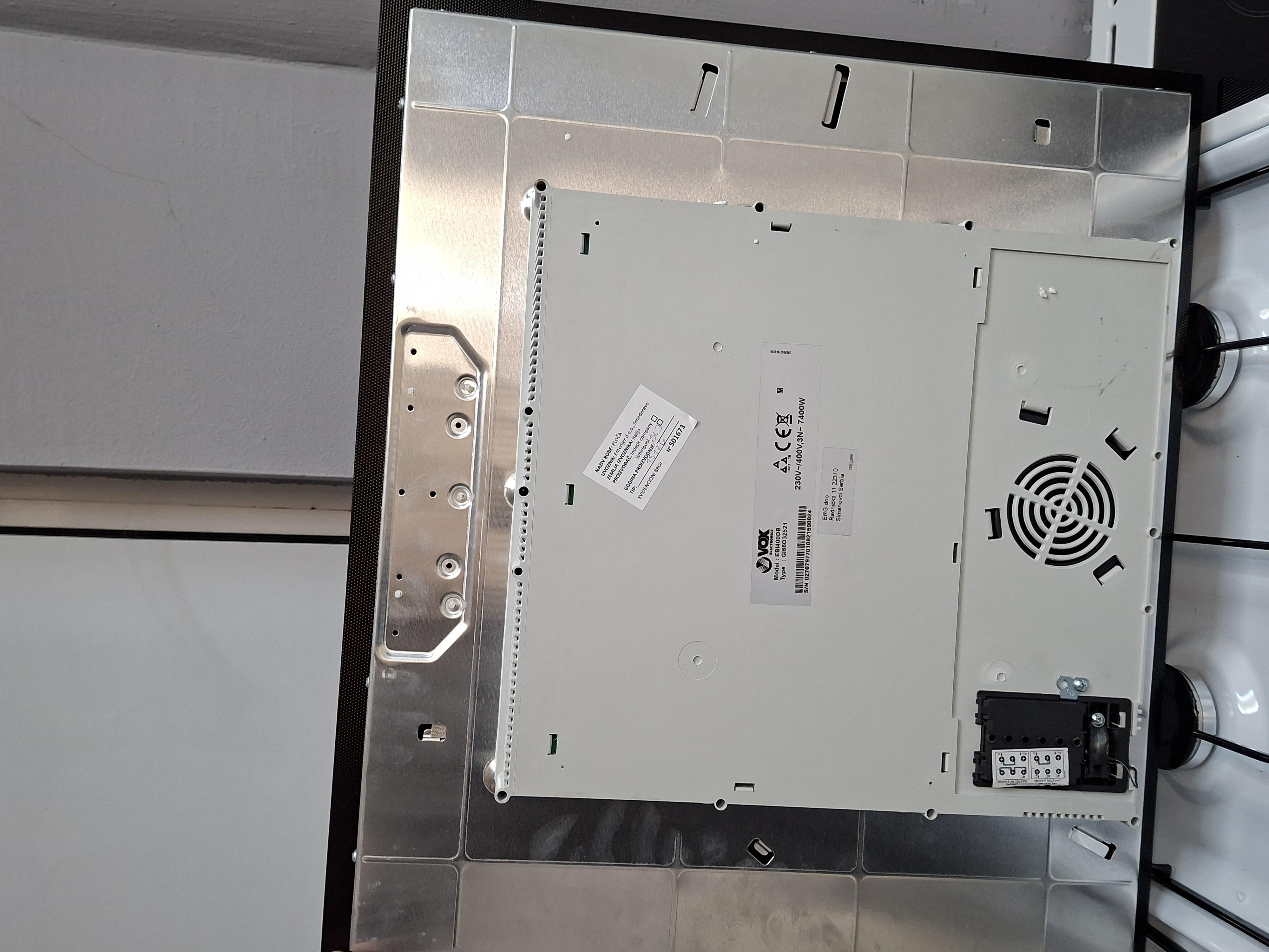 Ugradna Indukciona Ploča Vox EBI 400 DB