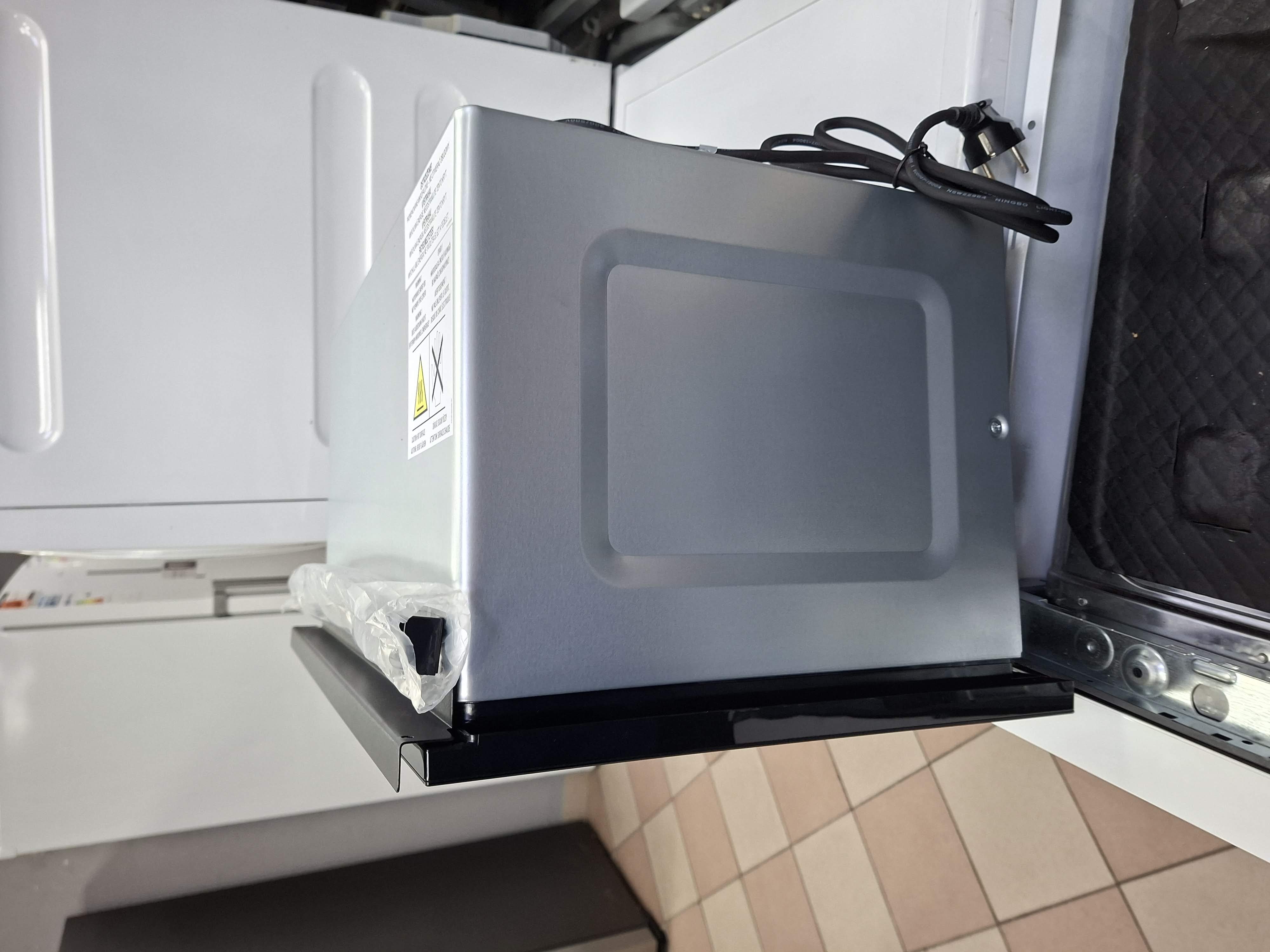 Ugradna Mikrotalasna Beko BMGB 20212 B , 20 L