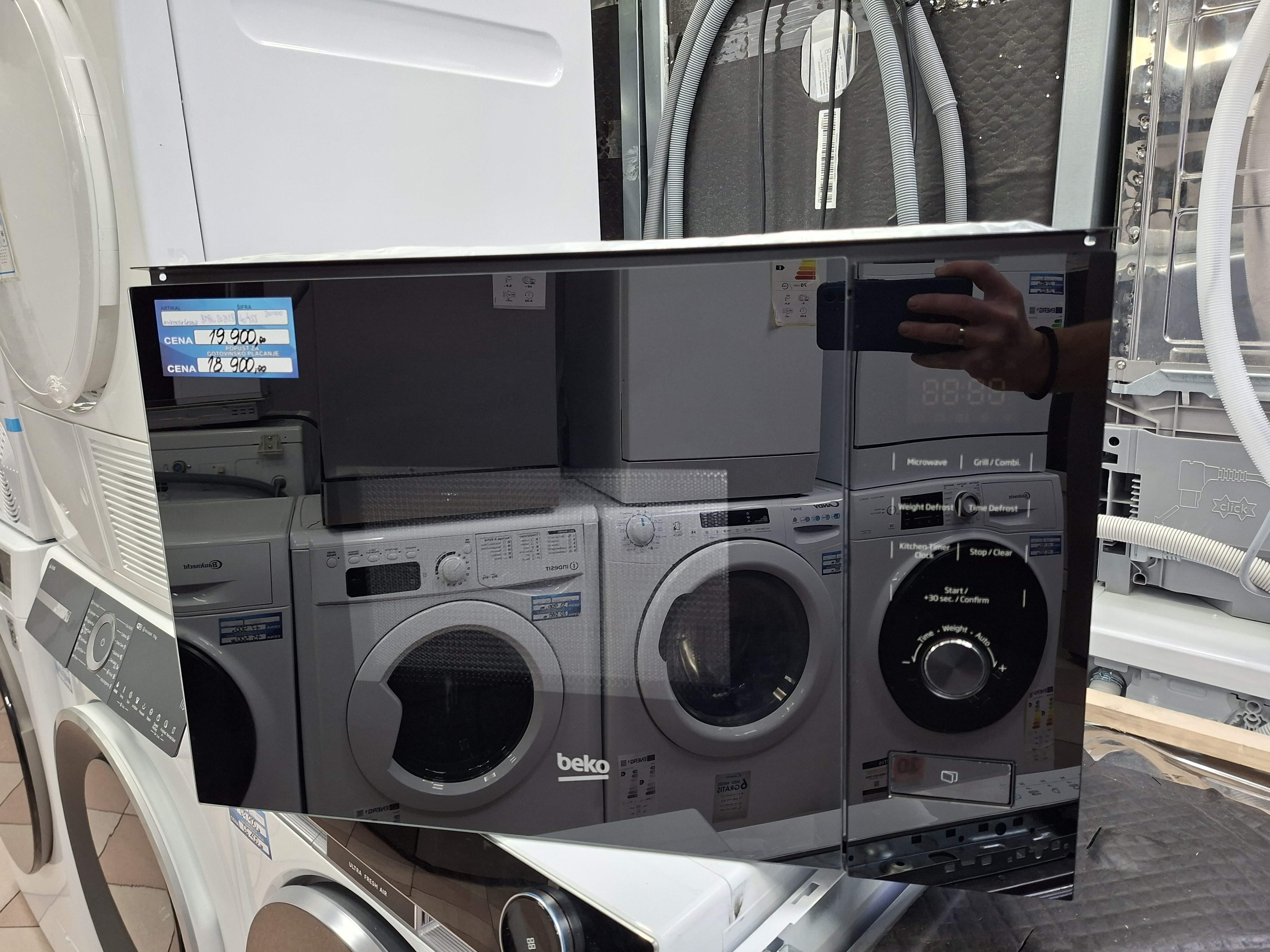 Ugradna Mikrotalasna Beko BMGB 20212 B , 20 L