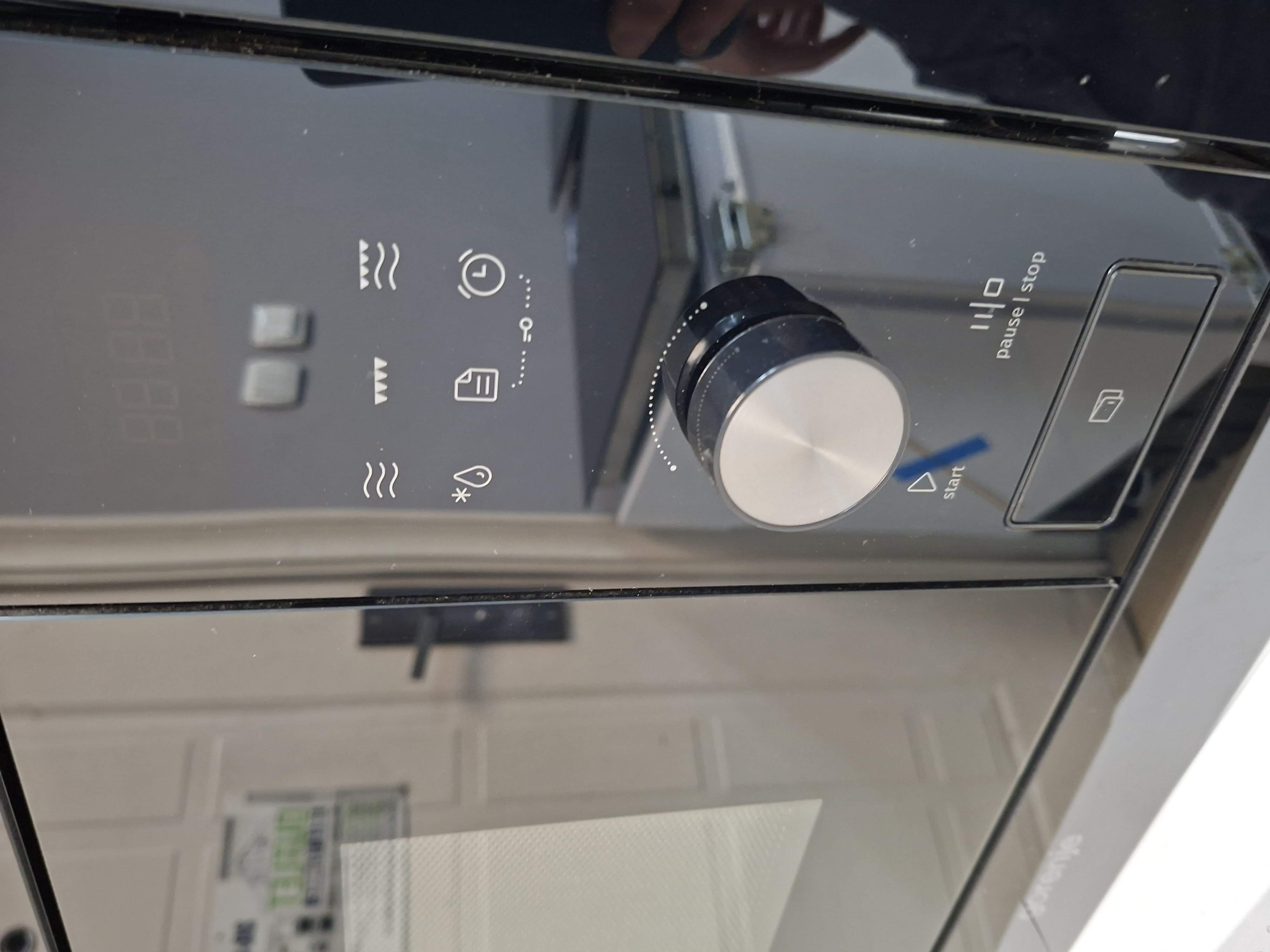 Ugradna mikrotalasna Gorenje  BM 201 AG1BG