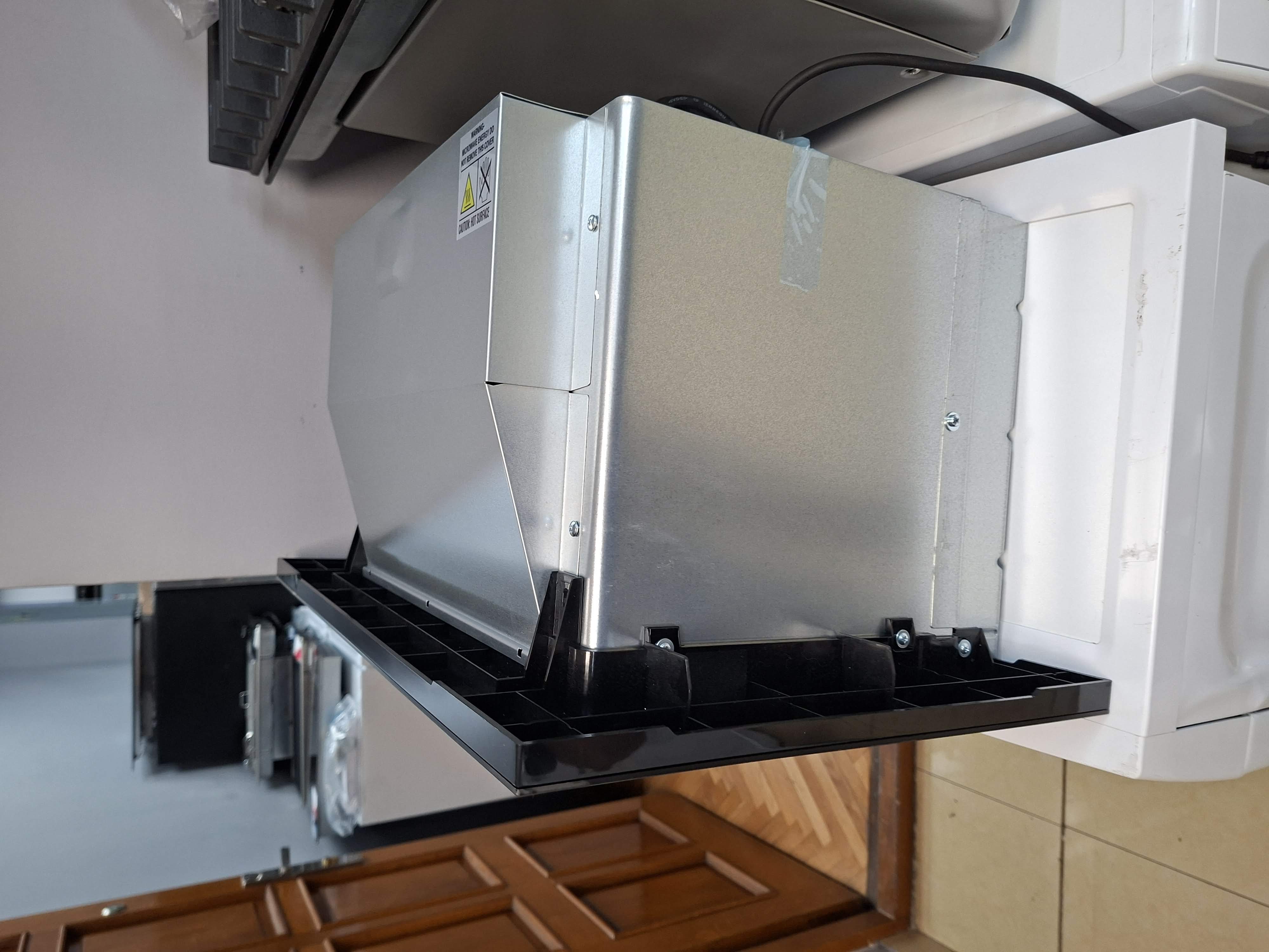 Ugradna mikrotalasna Gorenje  BM 201 AG1BG