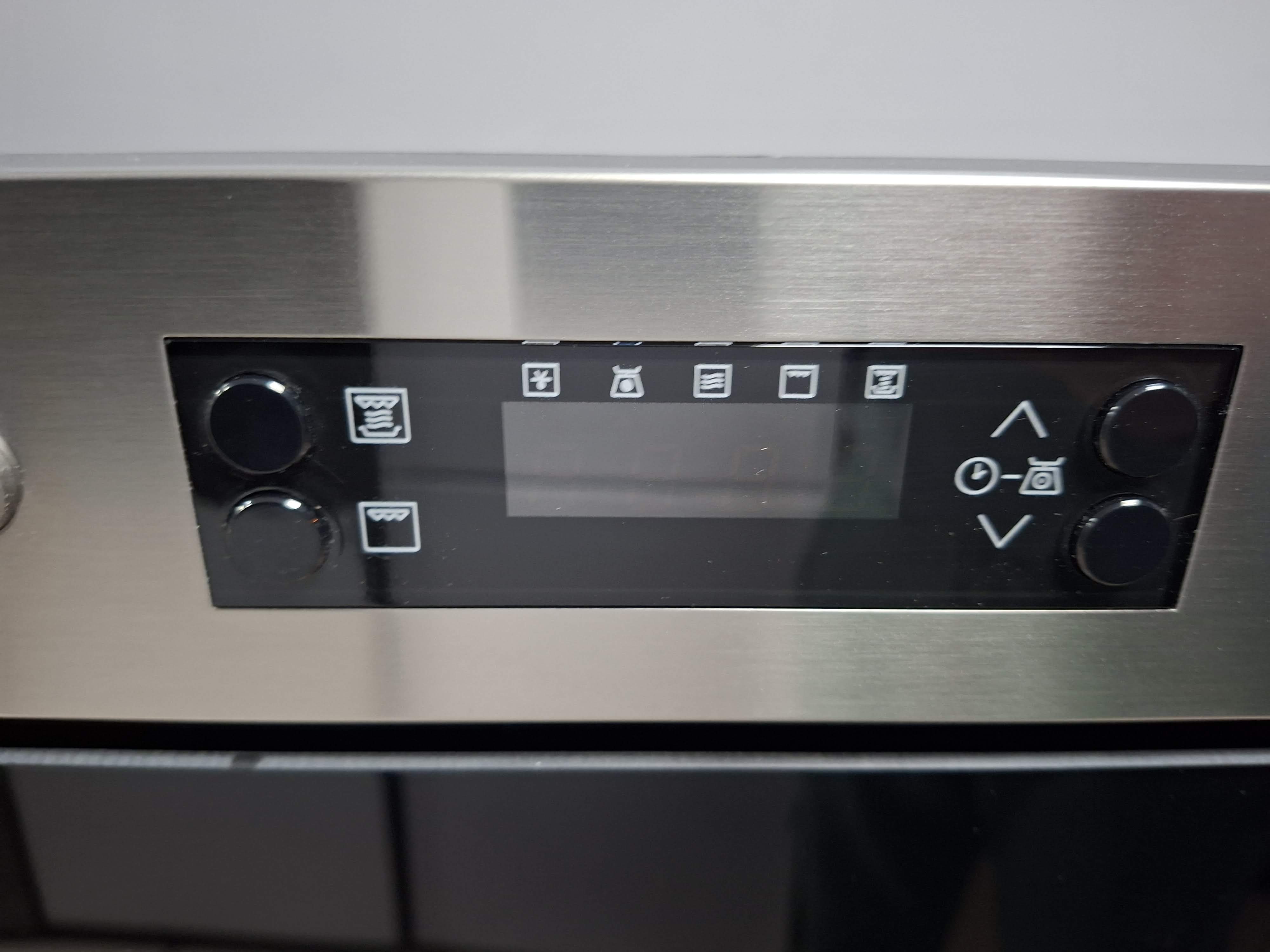 Ugradna mikrotalasna Hotpoint Ariston HAM K12C , 22l.