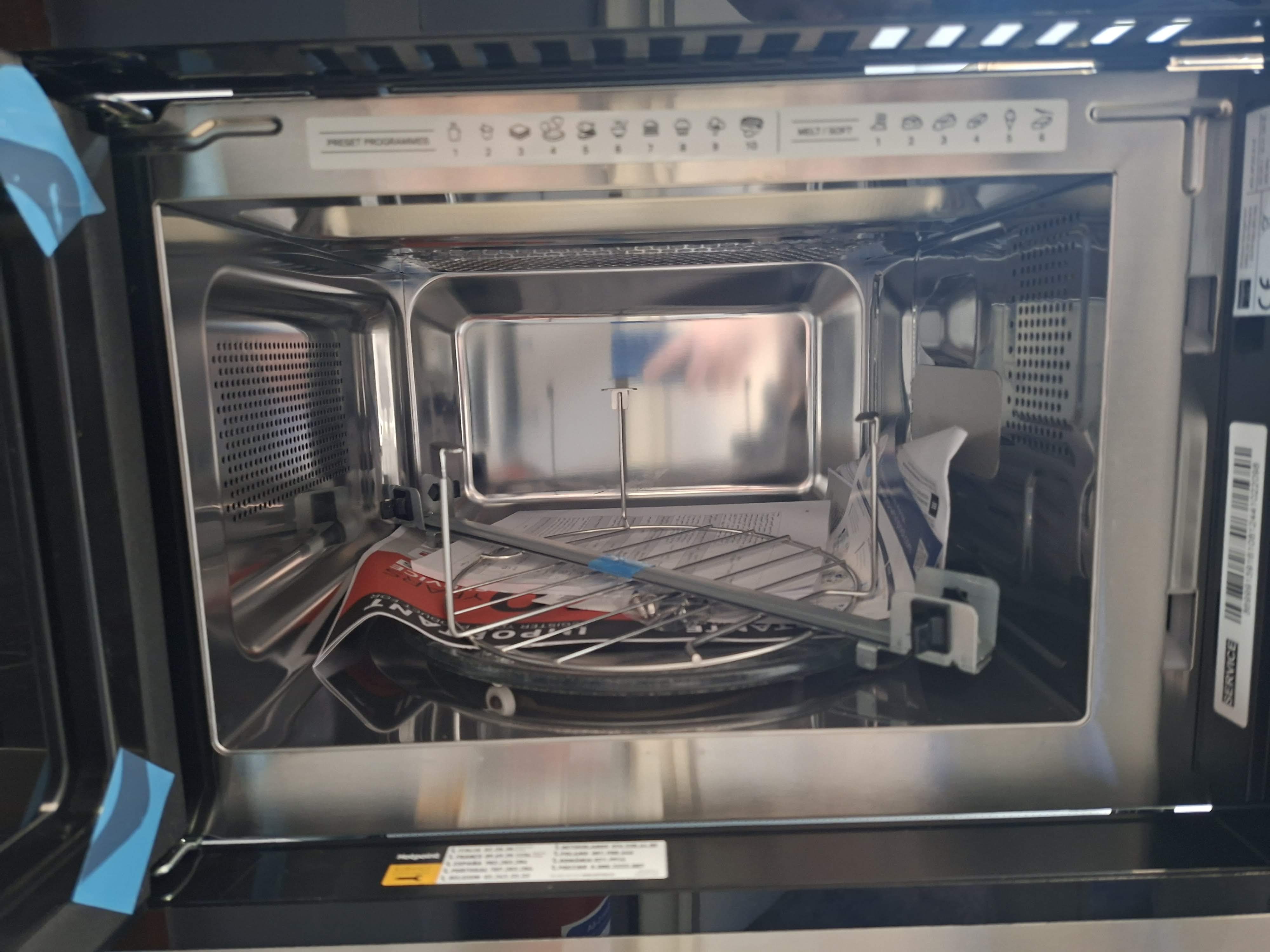 Ugradna mikrotalasna Hotpoint Ariston MF20G IX HA, 20 l