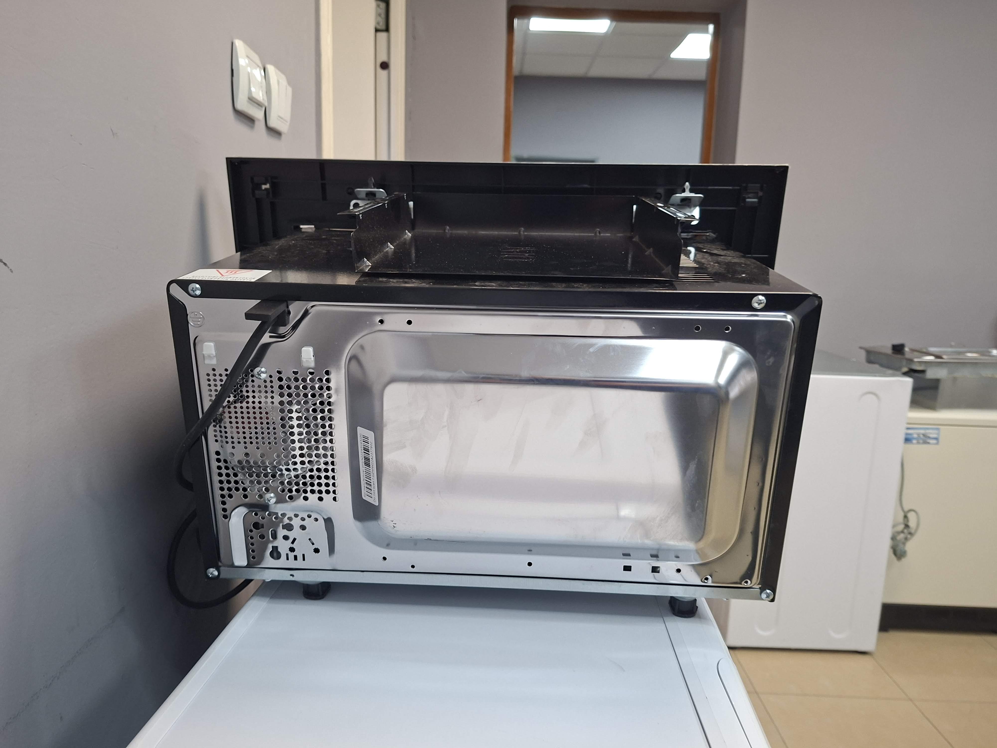 Ugradna Mikrotalasna Indesit MWI 120 GX, 20L