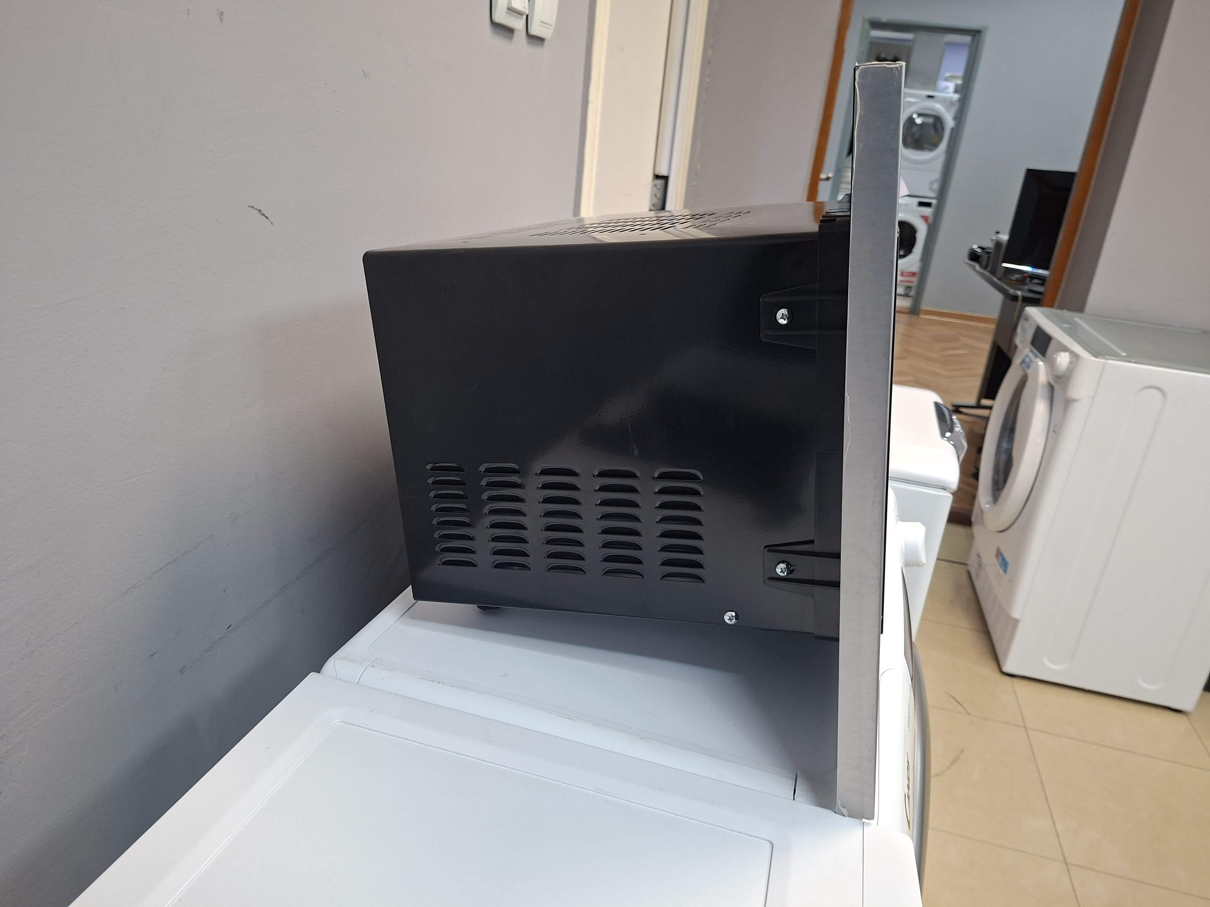 Ugradna Mikrotalasna Indesit MWI 120 GX, 20L