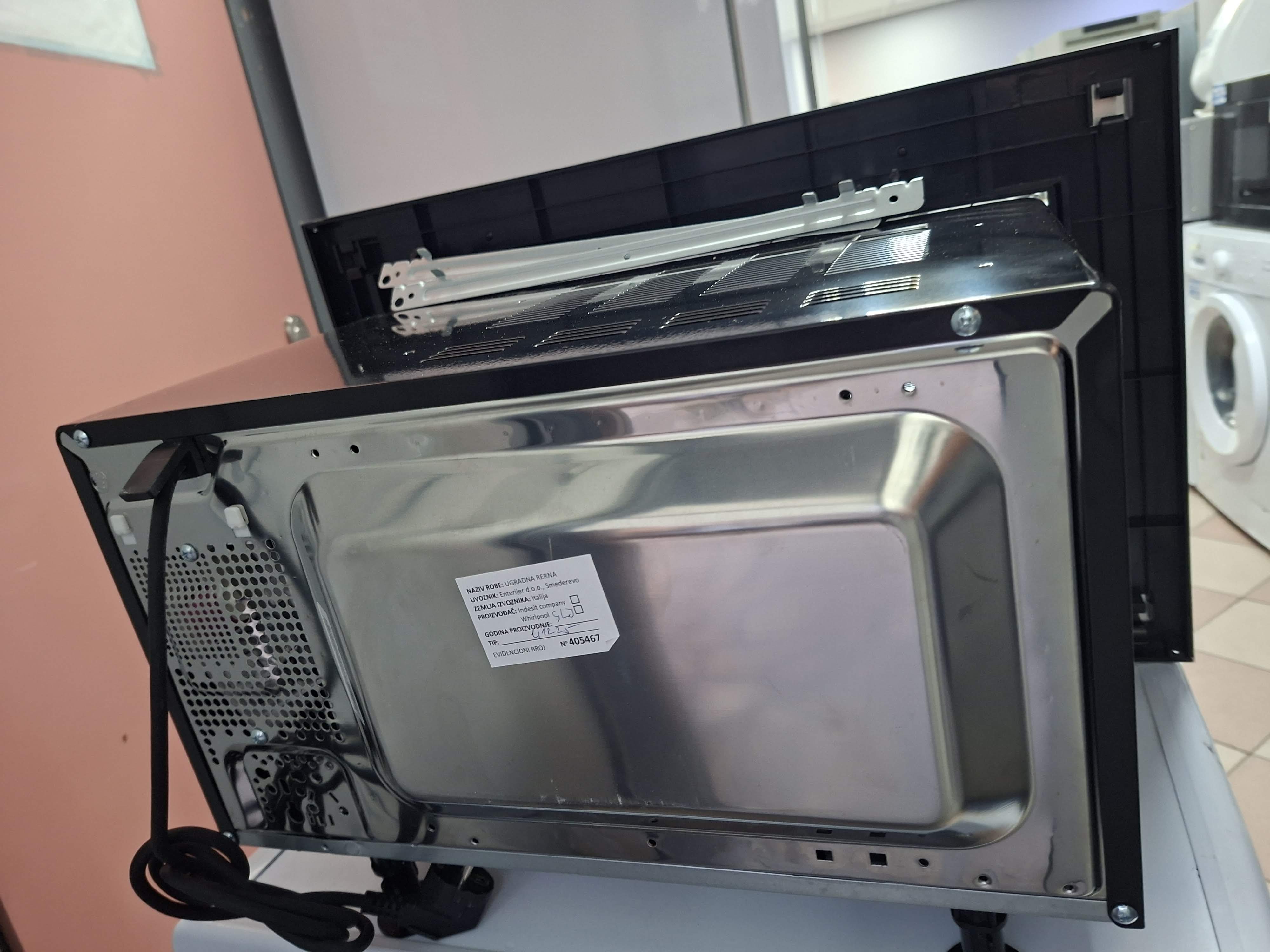 Ugradna Mikrotalasna Indesit MWI 120 SX, 20L