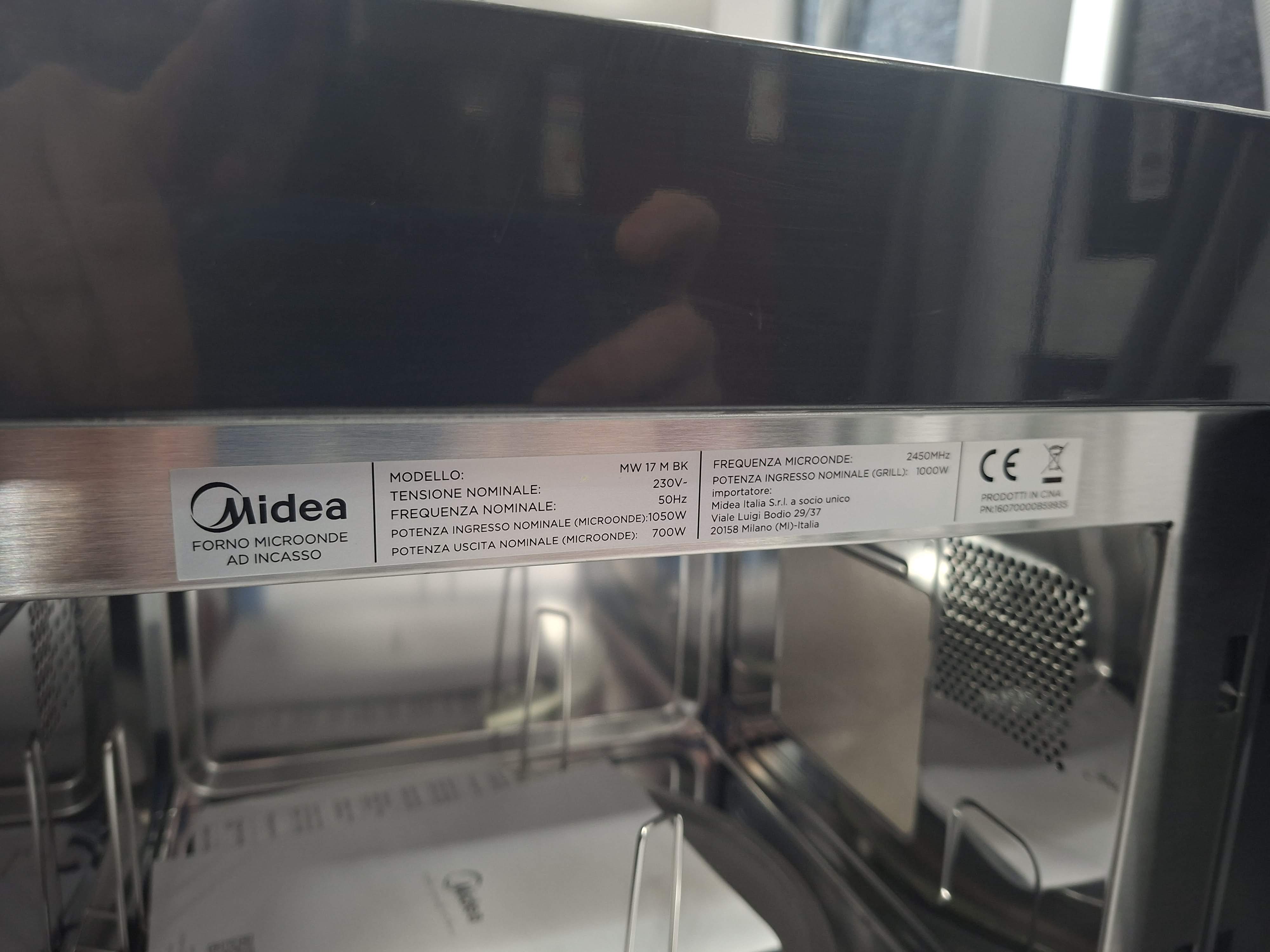 Ugradna Mikrotalasna Midea MW 17 M BK , 17L