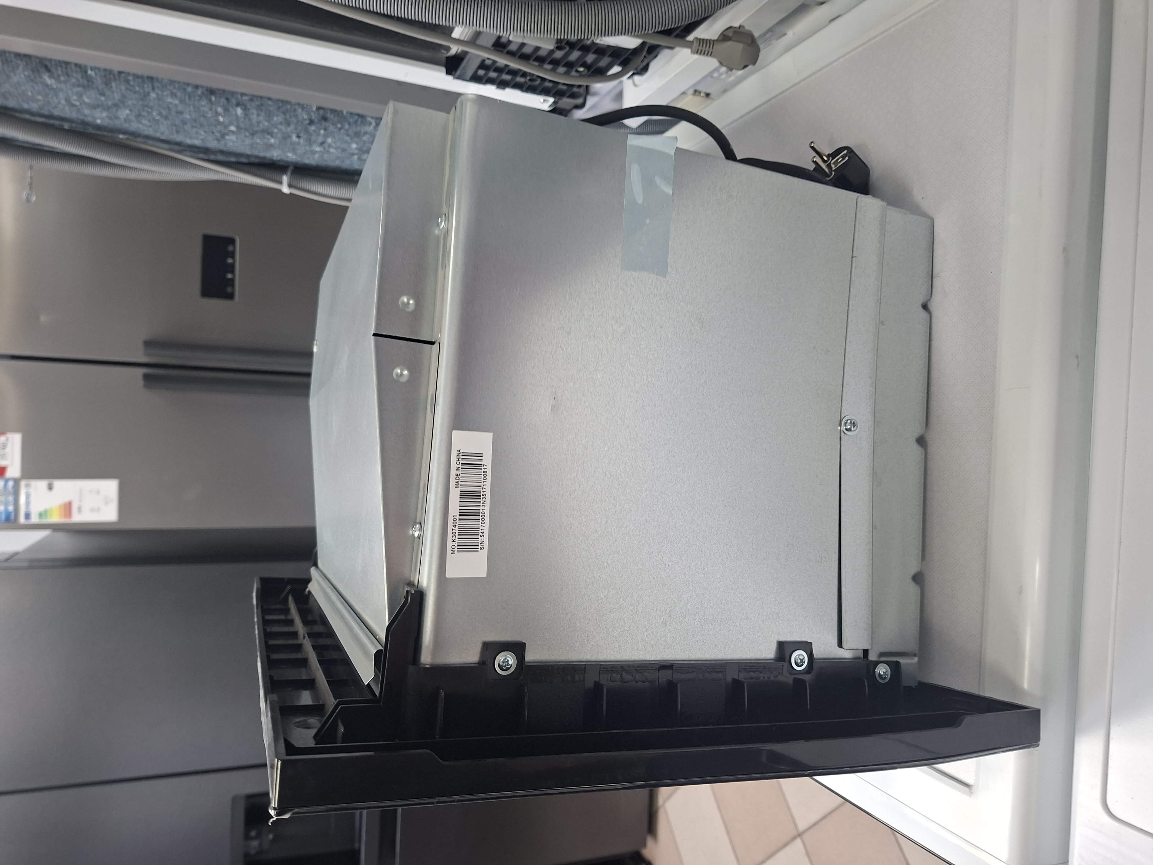 Ugradna Mikrotalasna Midea MW 17 M BK , 17L