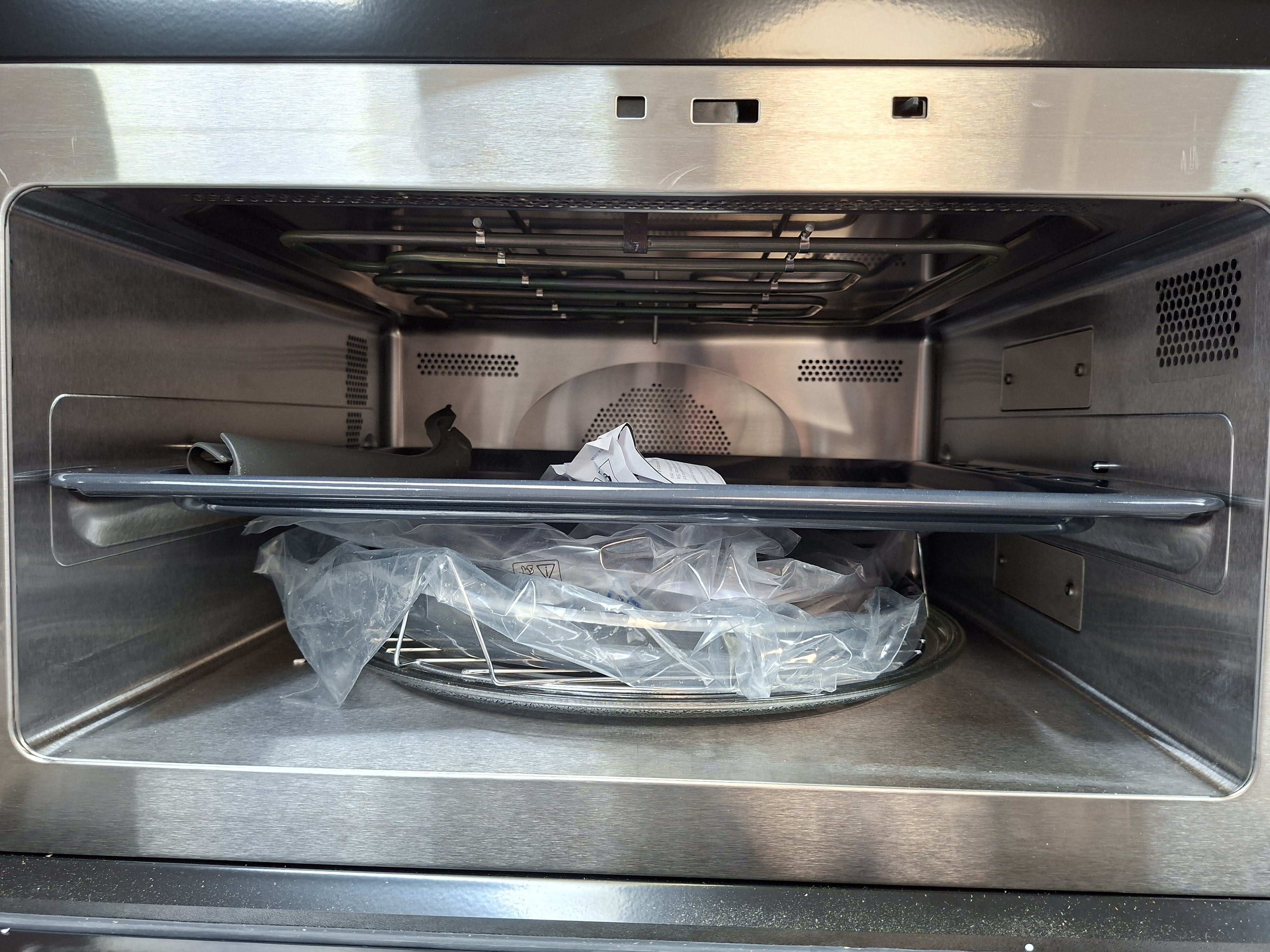 Ugradna mikrotalasna Whirlpool AMW 509/IX , 40l
