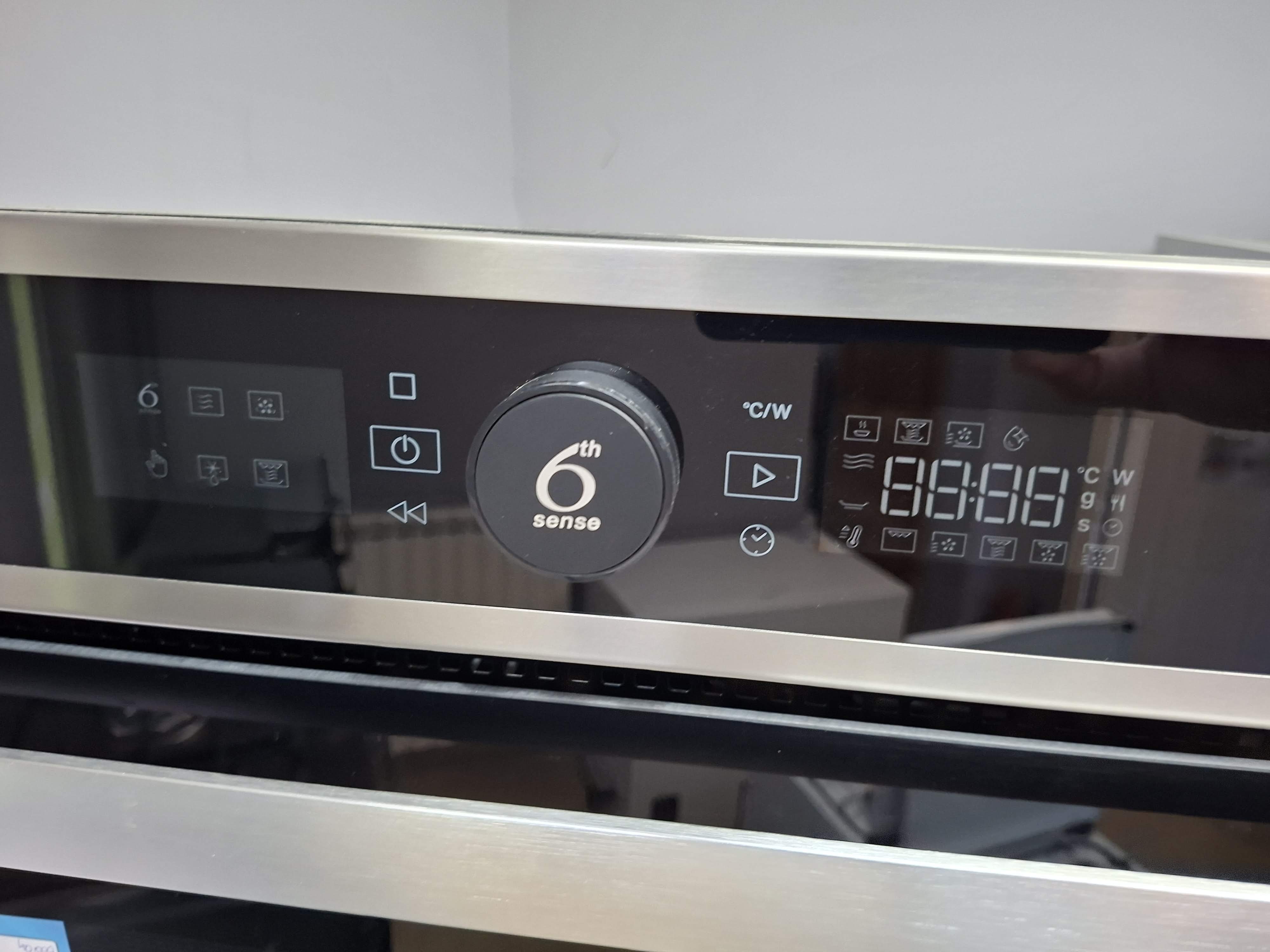 Ugradna Mikrotalasna Whirlpool WMW47HMXI (2), 40L