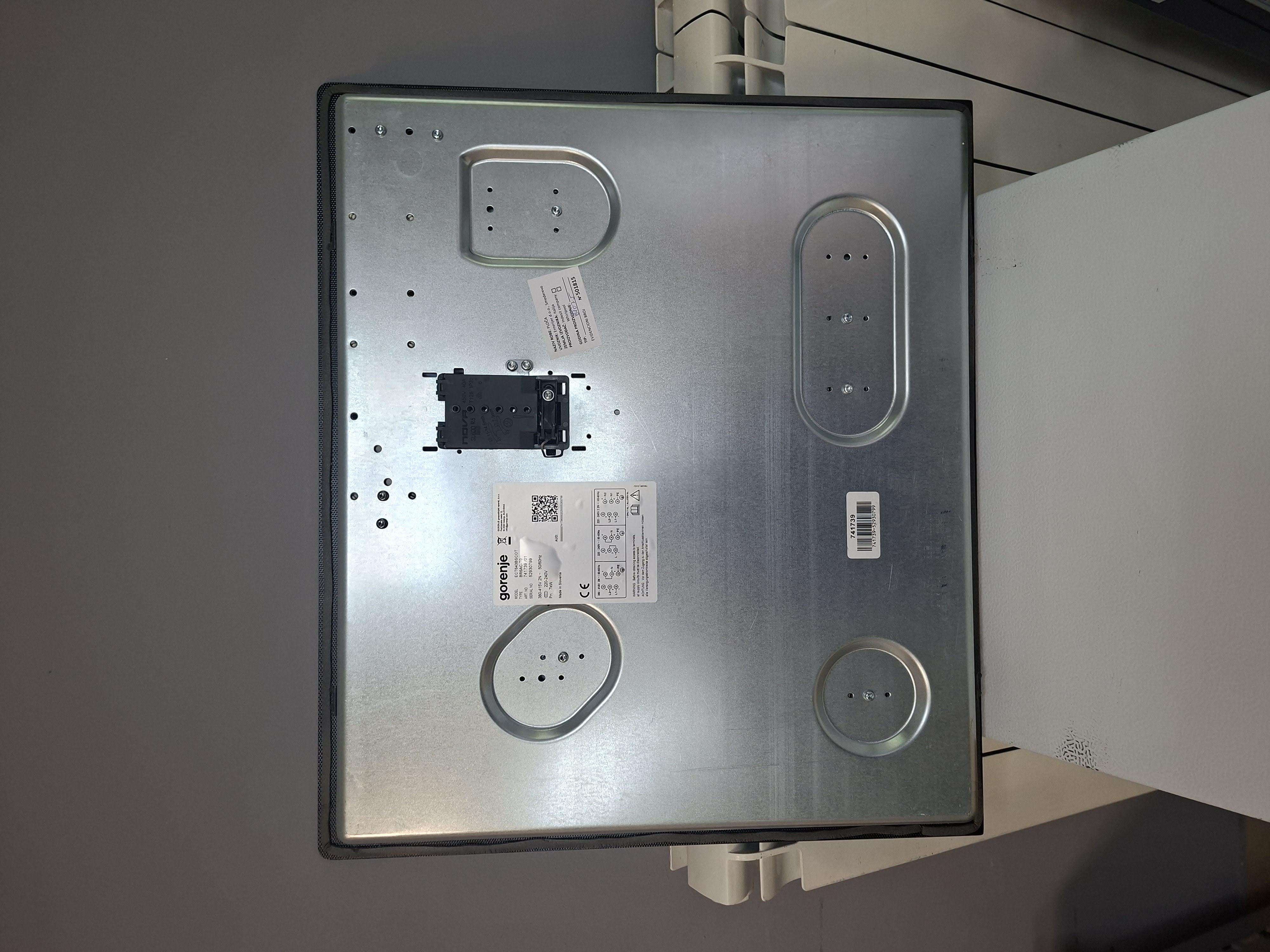 Ugradna Ploča Gorenje ECT 643 BSCOT , 60 cm.