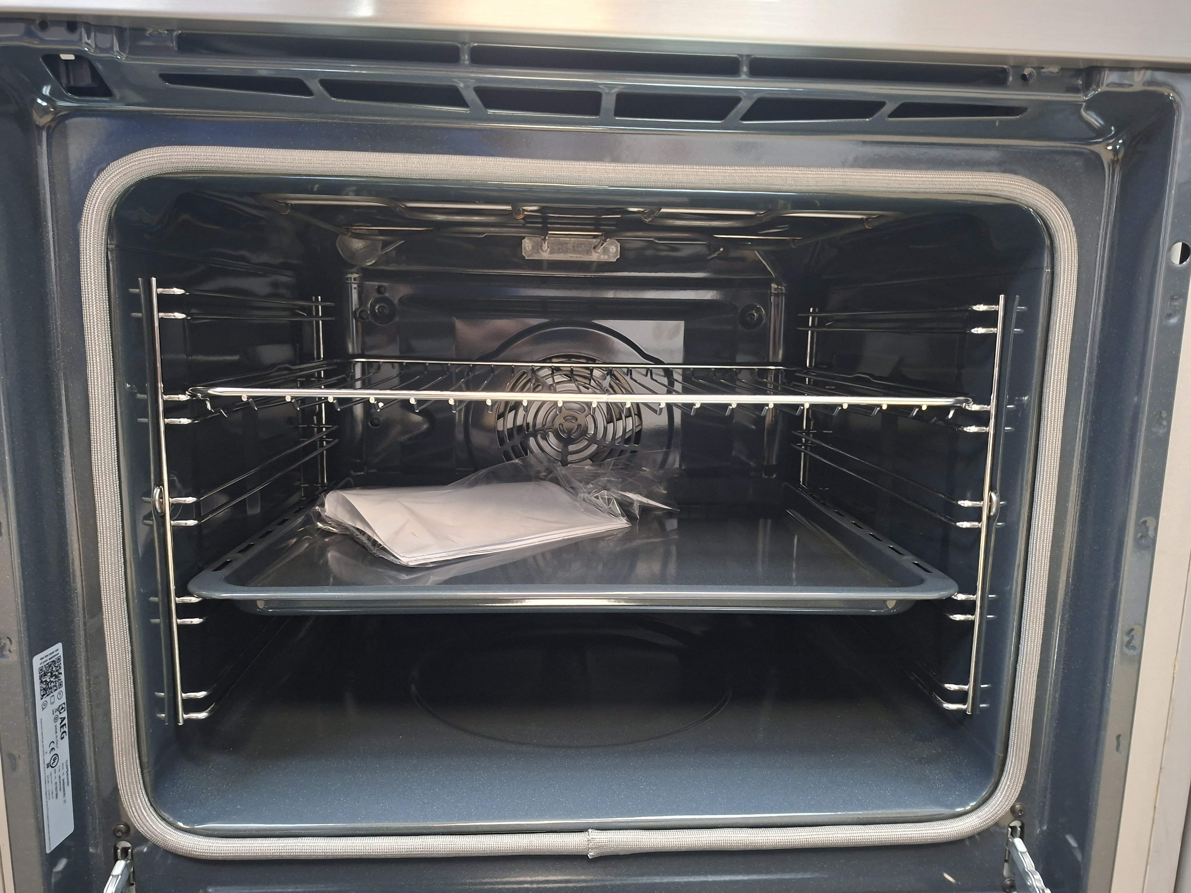 Ugradna Rerna Aeg OU5PB40WSM , 72L
