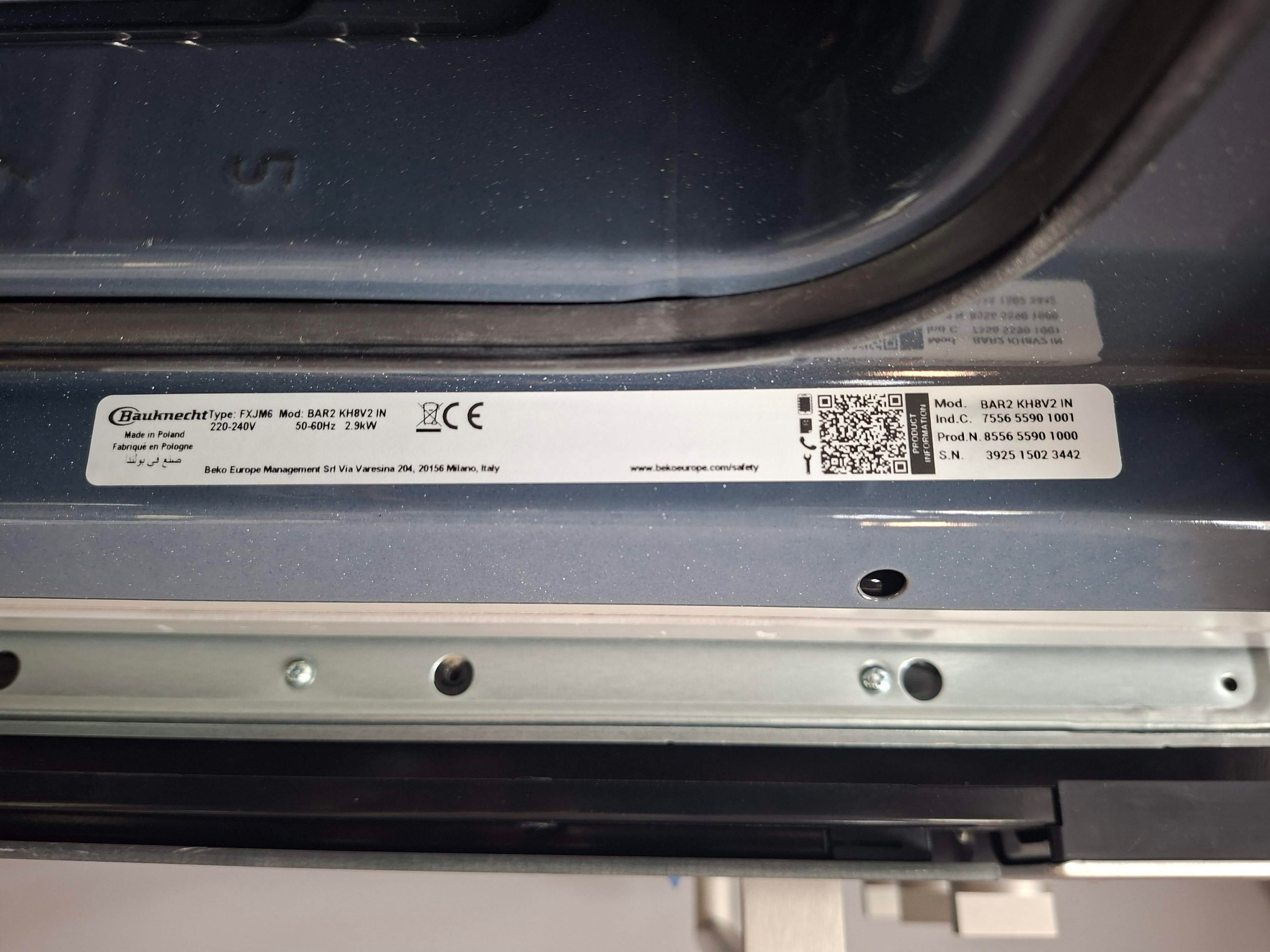 Ugradna rerna Bauknecht BAR2 KH8V2 IN