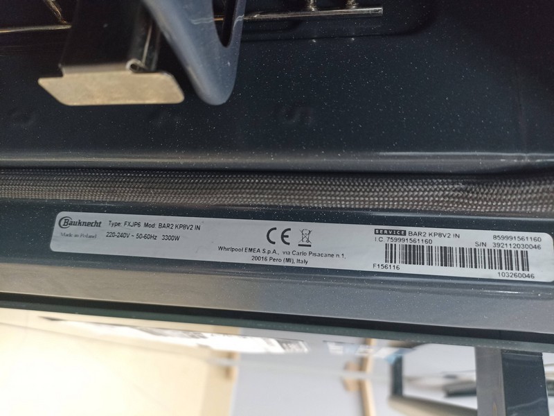 Ugradna rerna Bauknecht BAR2 KP8V2 IN (2)  , 71L