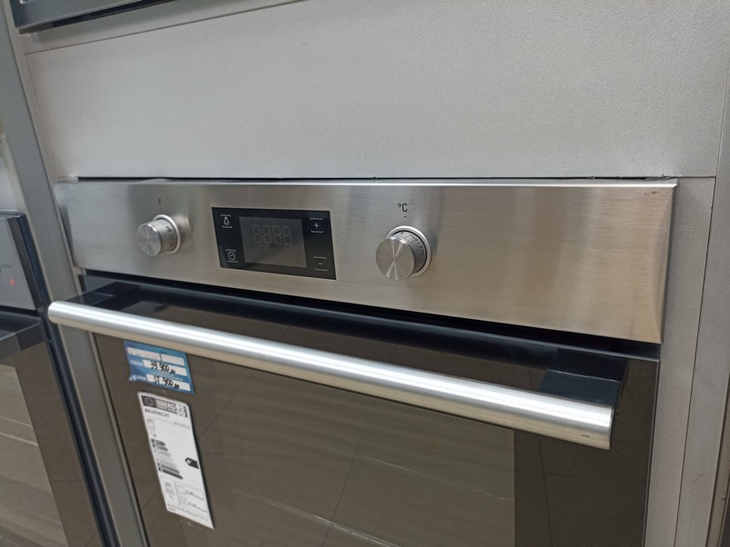Ugradna rerna Bauknecht BAR2 KP8V2 IN (2)  , 71L