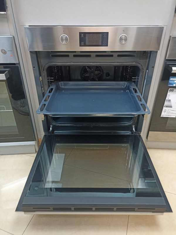 Ugradna rerna Bauknecht BAR2 KP8V2 IN (2)  , 71L
