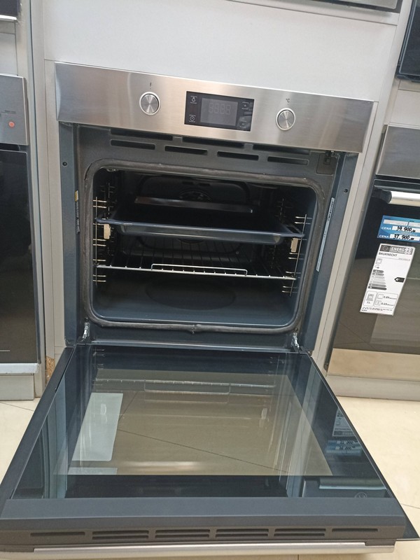 Ugradna rerna Bauknecht BAR2 KP8V2 IN (2)  , 71L