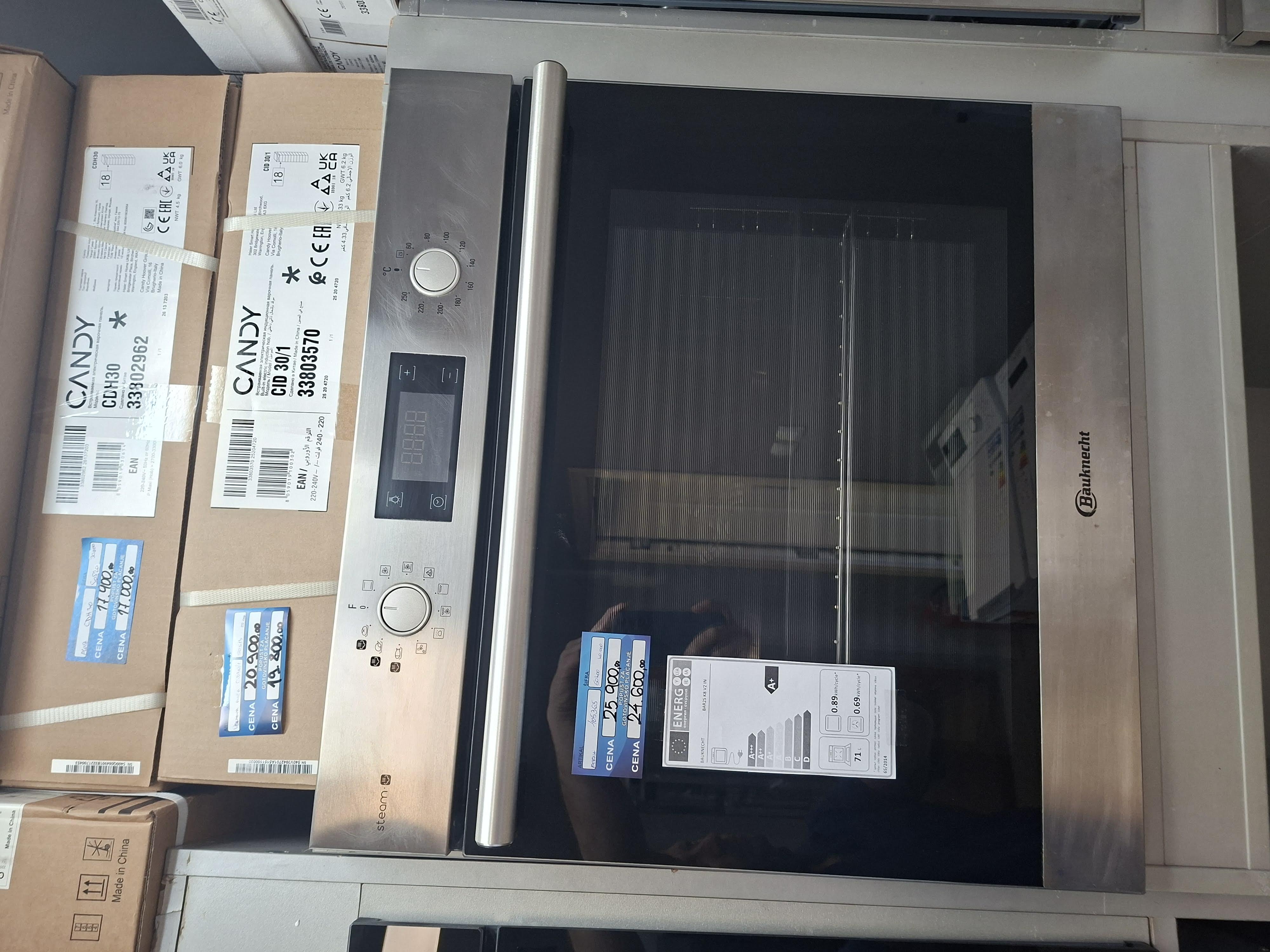 Ugradna rerna Bauknecht BAR2S K8 V2 IN , 71L