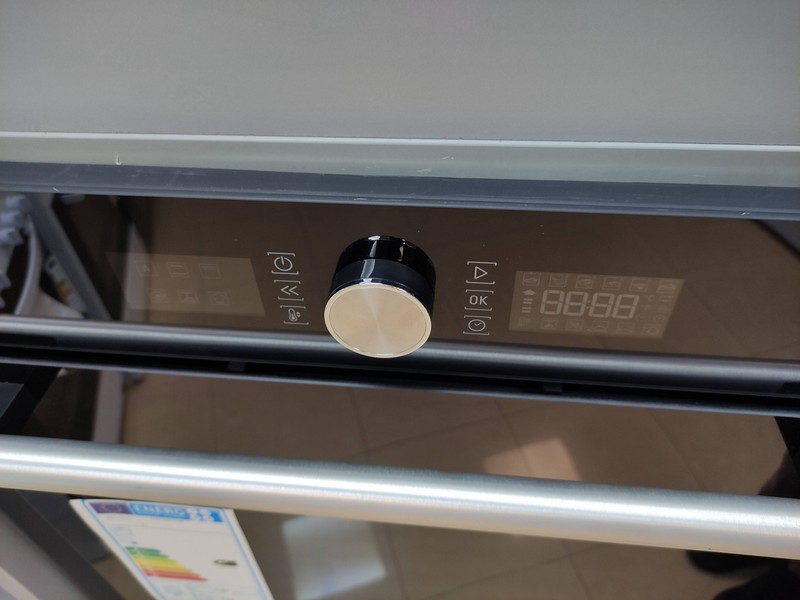 Ugradna rerna Bauknecht BIR4 DH8FS2 ES